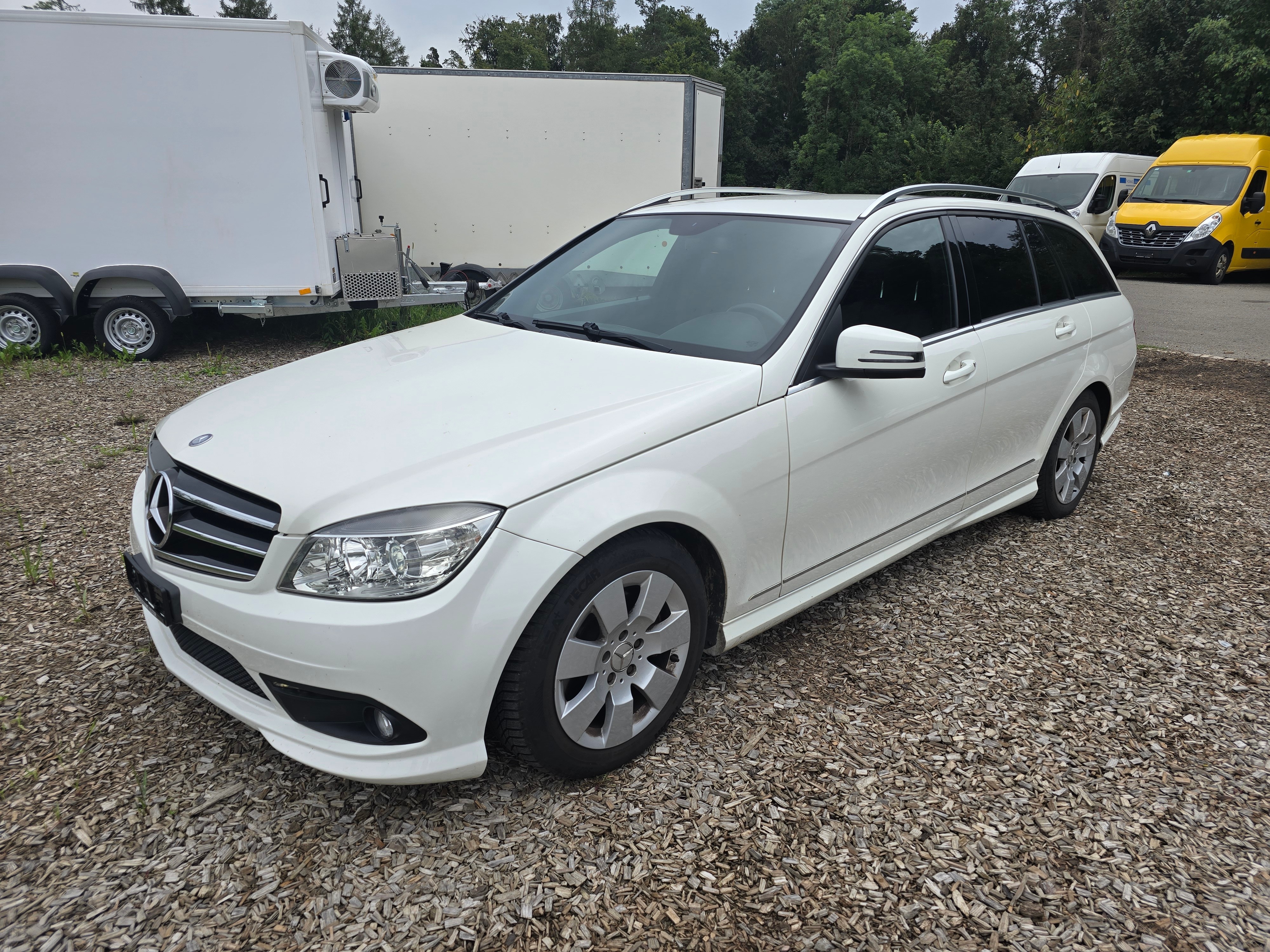 MERCEDES-BENZ C 180 Kompressor BlueEff. (Classic) Aut.