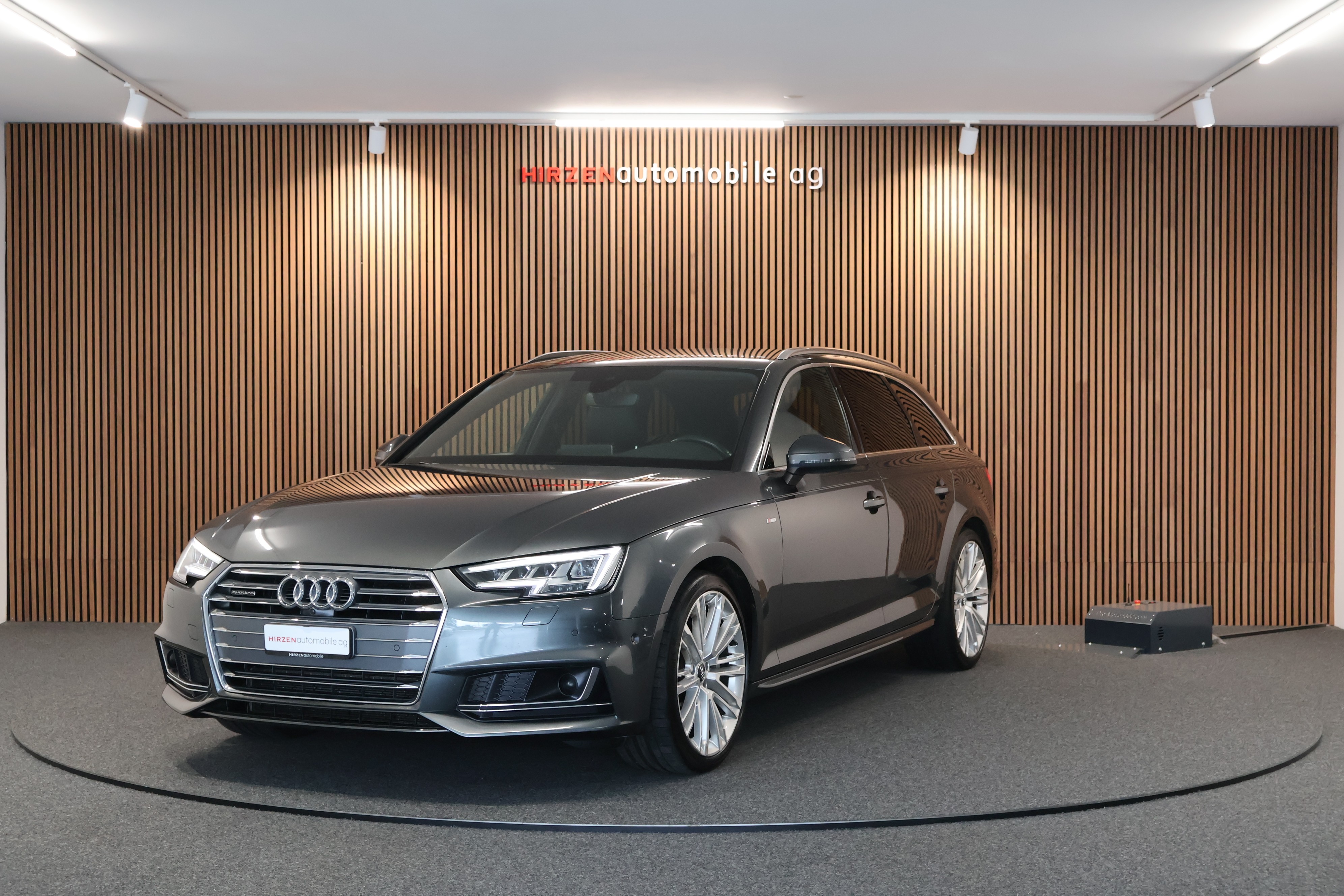 AUDI A4 Avant 2.0 TDI Sport quattro S-tronic