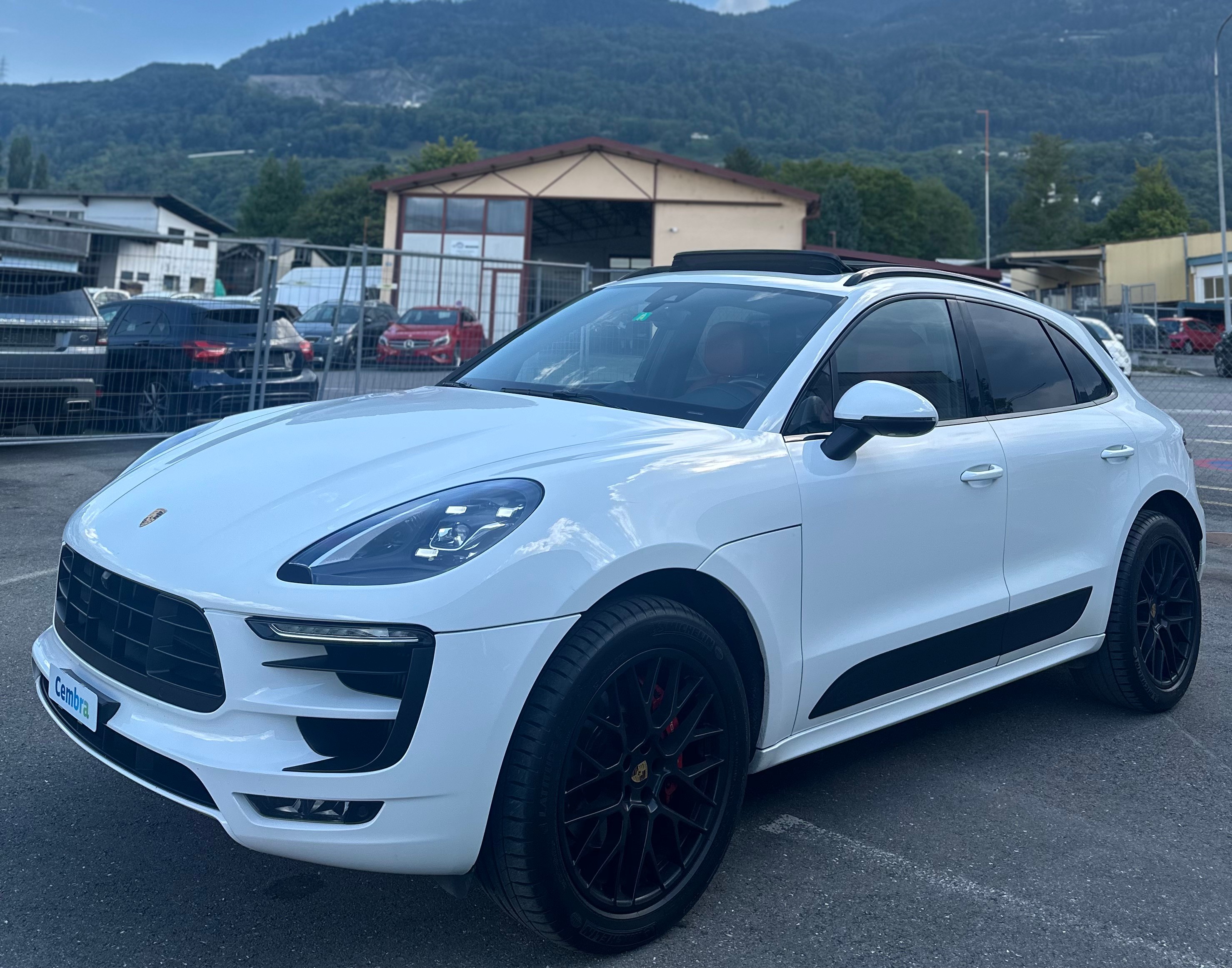 PORSCHE Macan GTS PDK