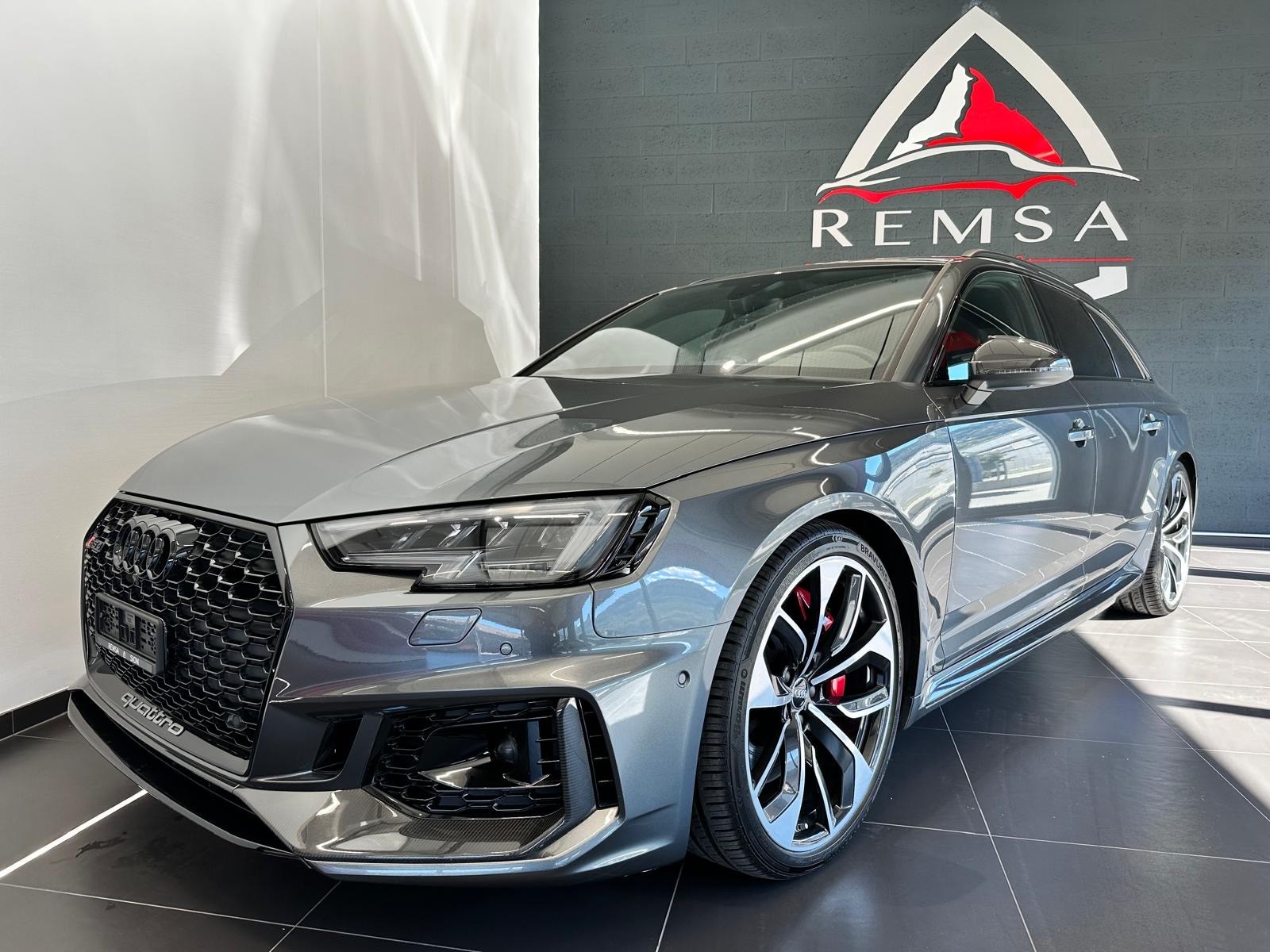 AUDI RS4 Avant 2.9 TFSI quattro tiptronic