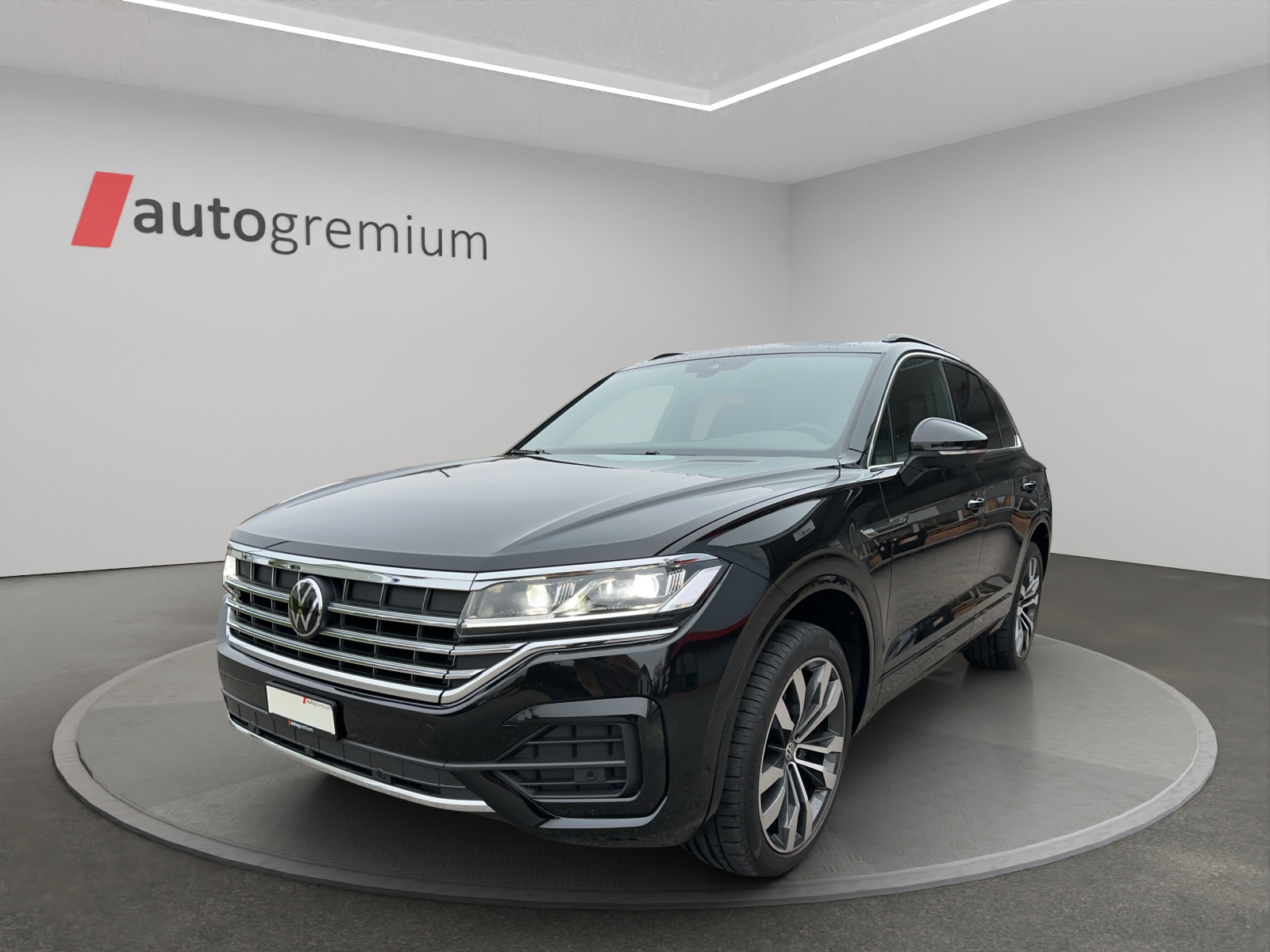 VW Touareg R-Line