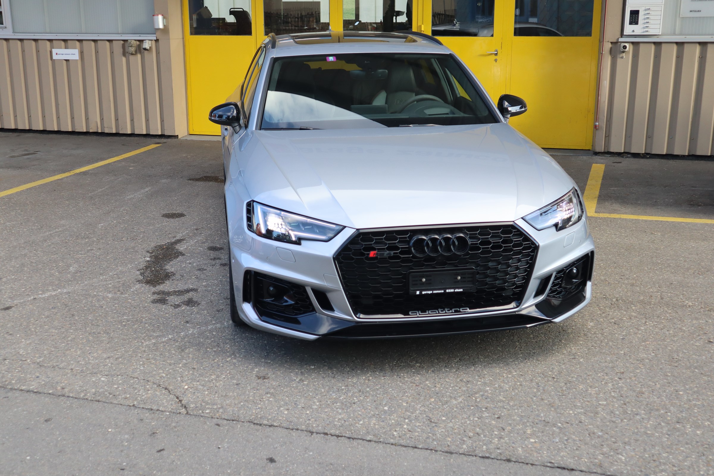 AUDI RS4 Avant 2.9 TFSI quattro tiptronic