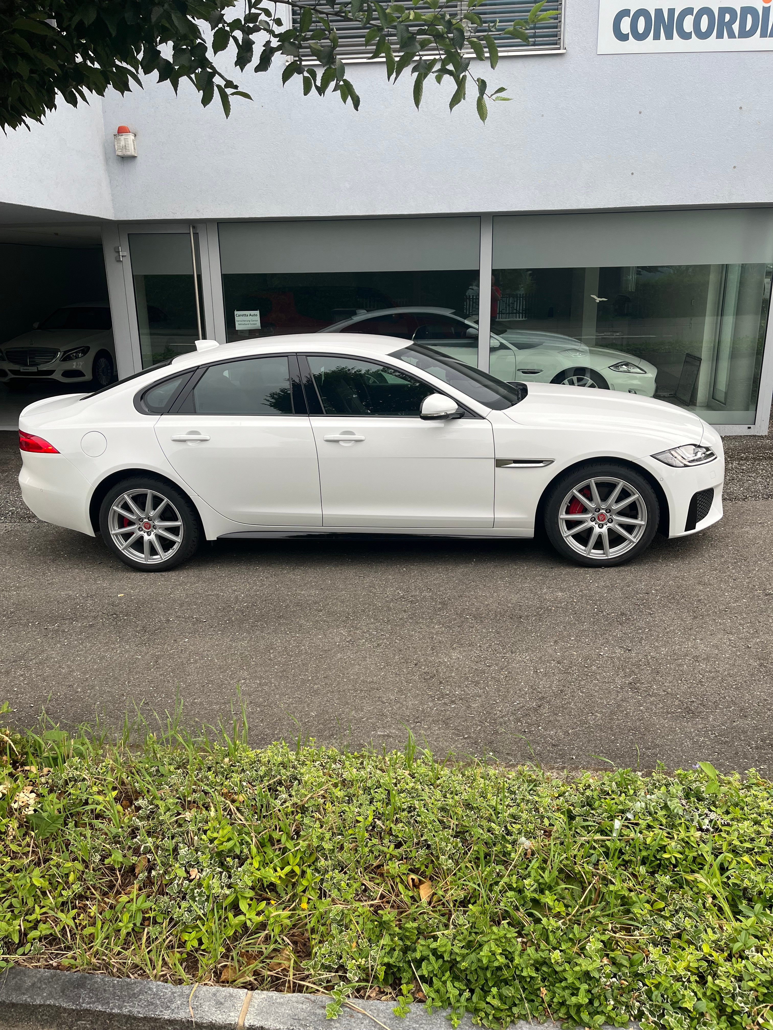 JAGUAR XF S AWD