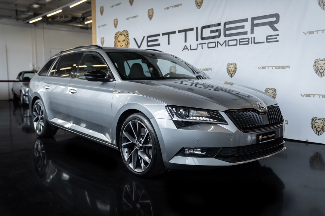 SKODA Superb Combi 2.0 TSI Sportline DSG 4x4