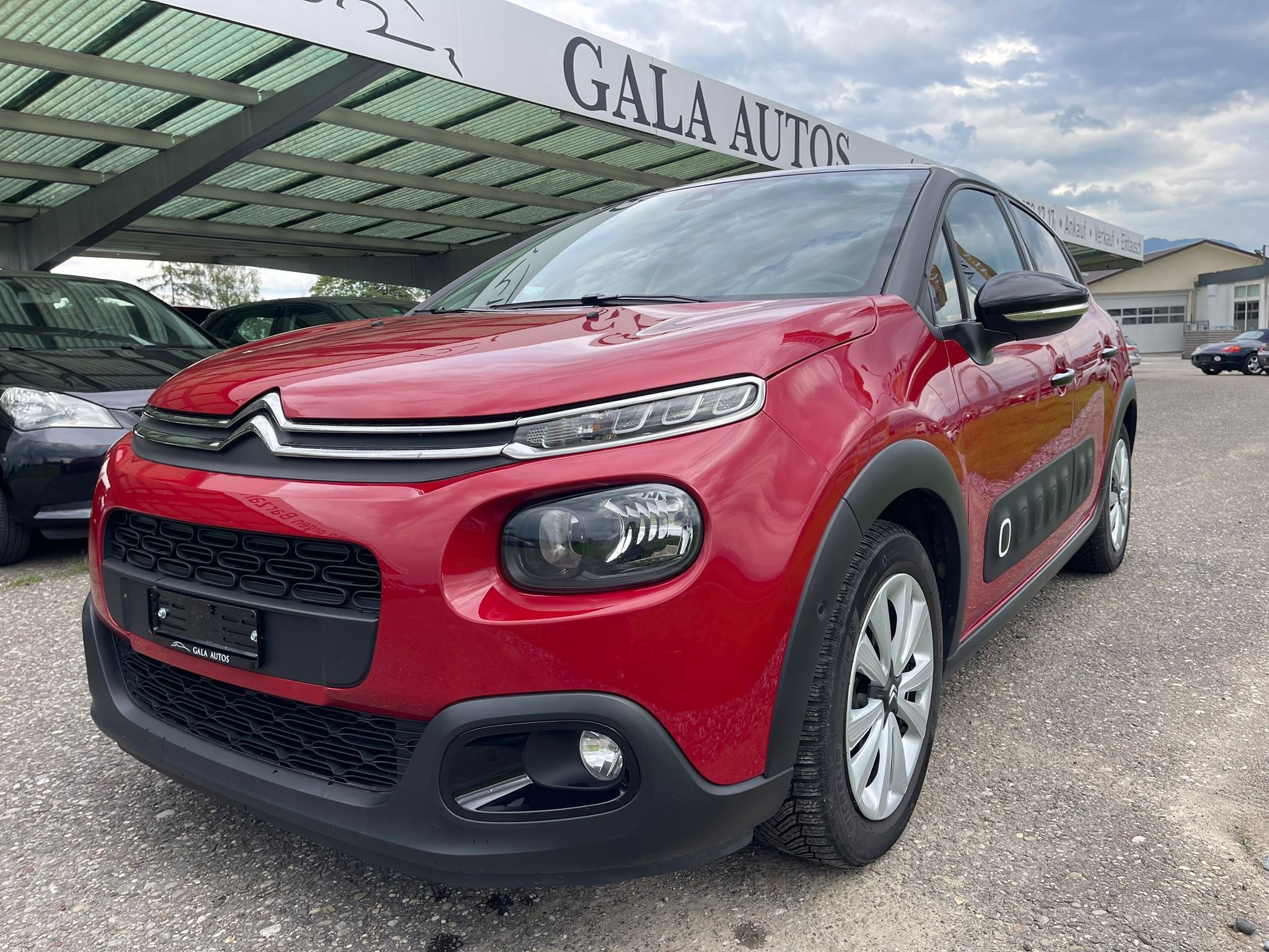 CITROEN C3 1.2i PureTech Shine EAT6