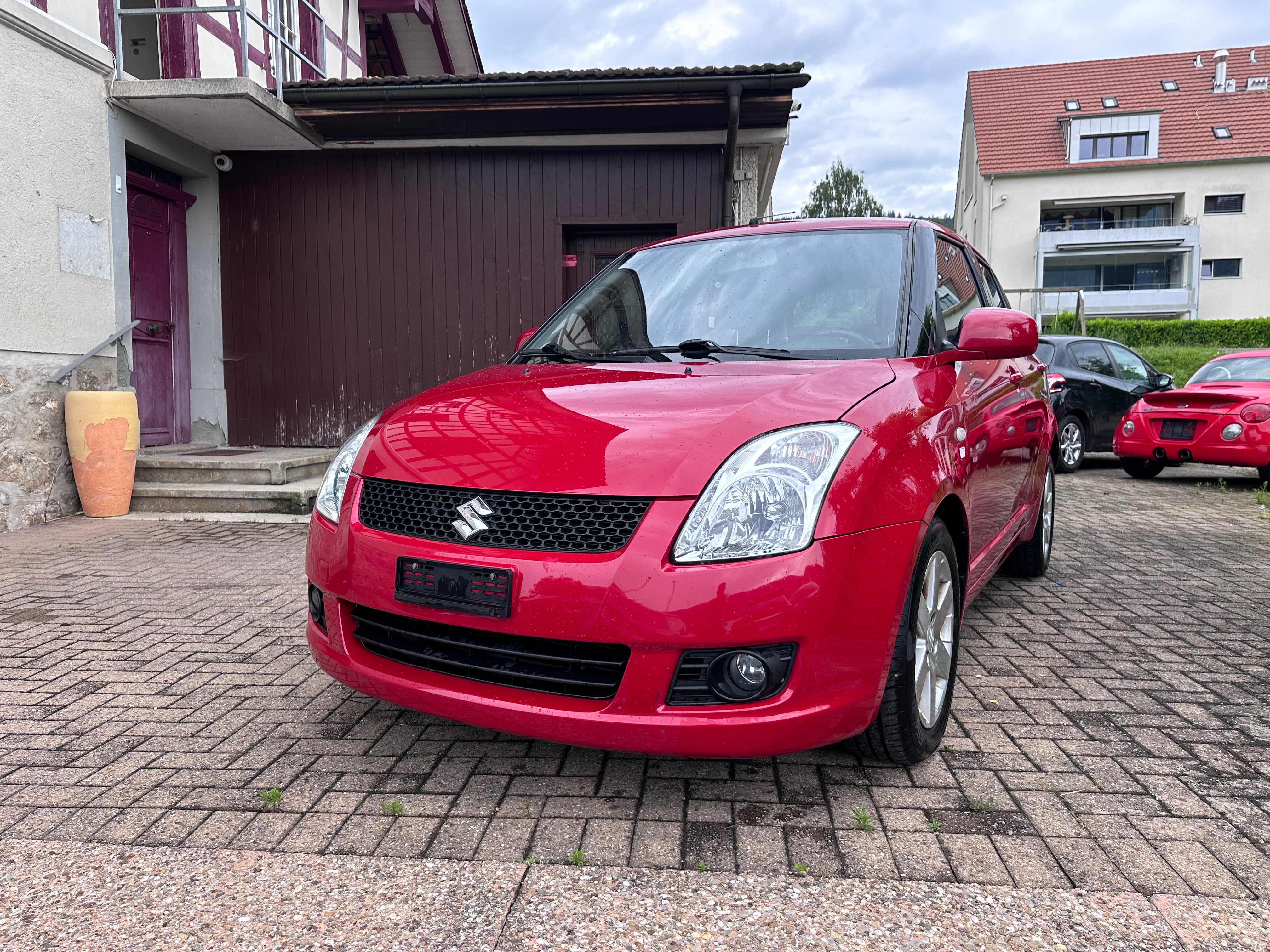 SUZUKI Swift 1.5i 16V VVT GL Top