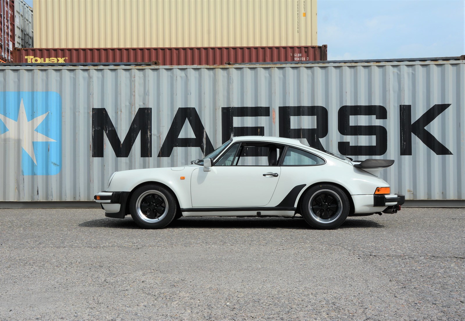 PORSCHE 911 Coupé 3.3 Turbo