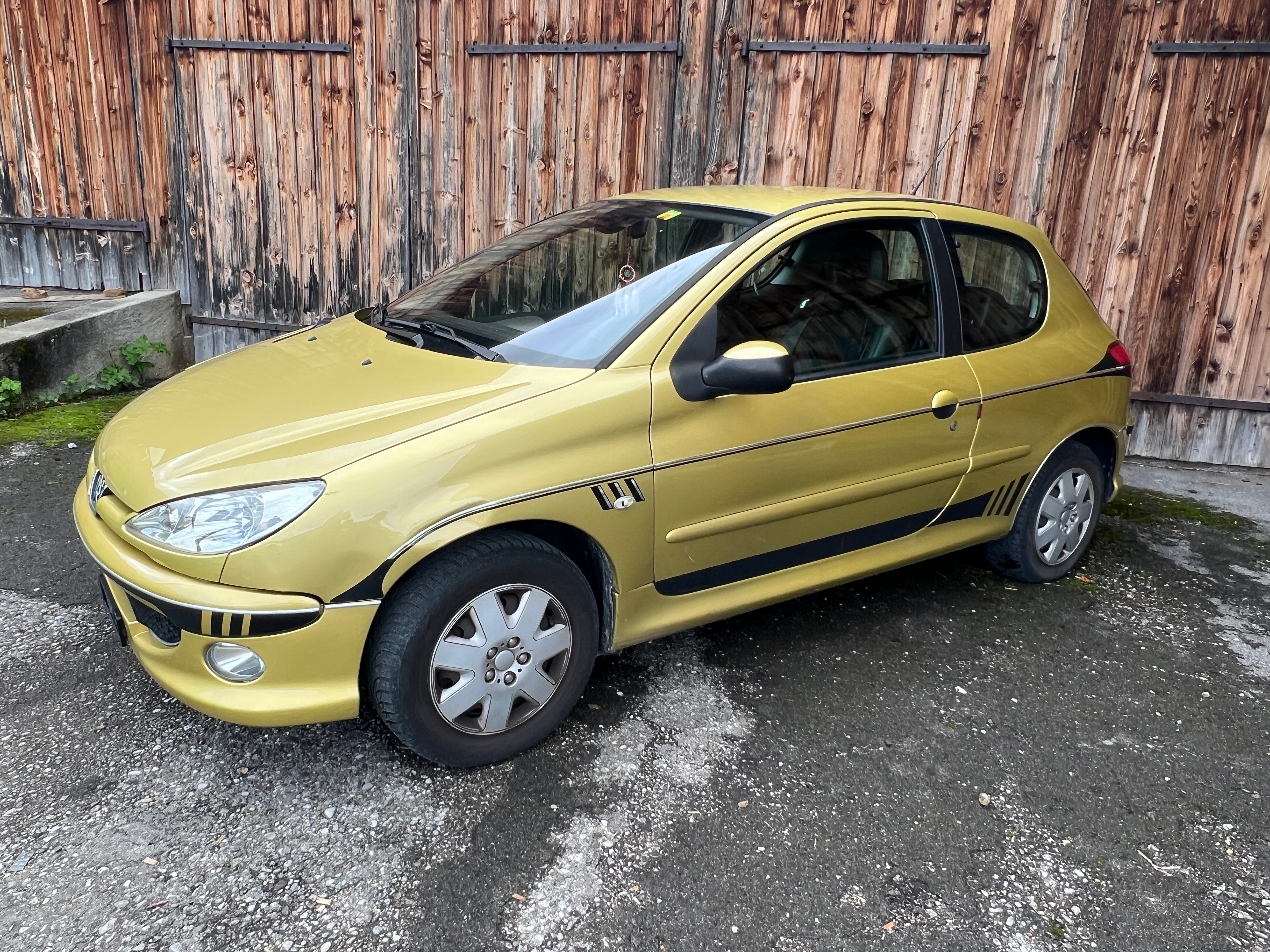 PEUGEOT 206 1.6 16V XS