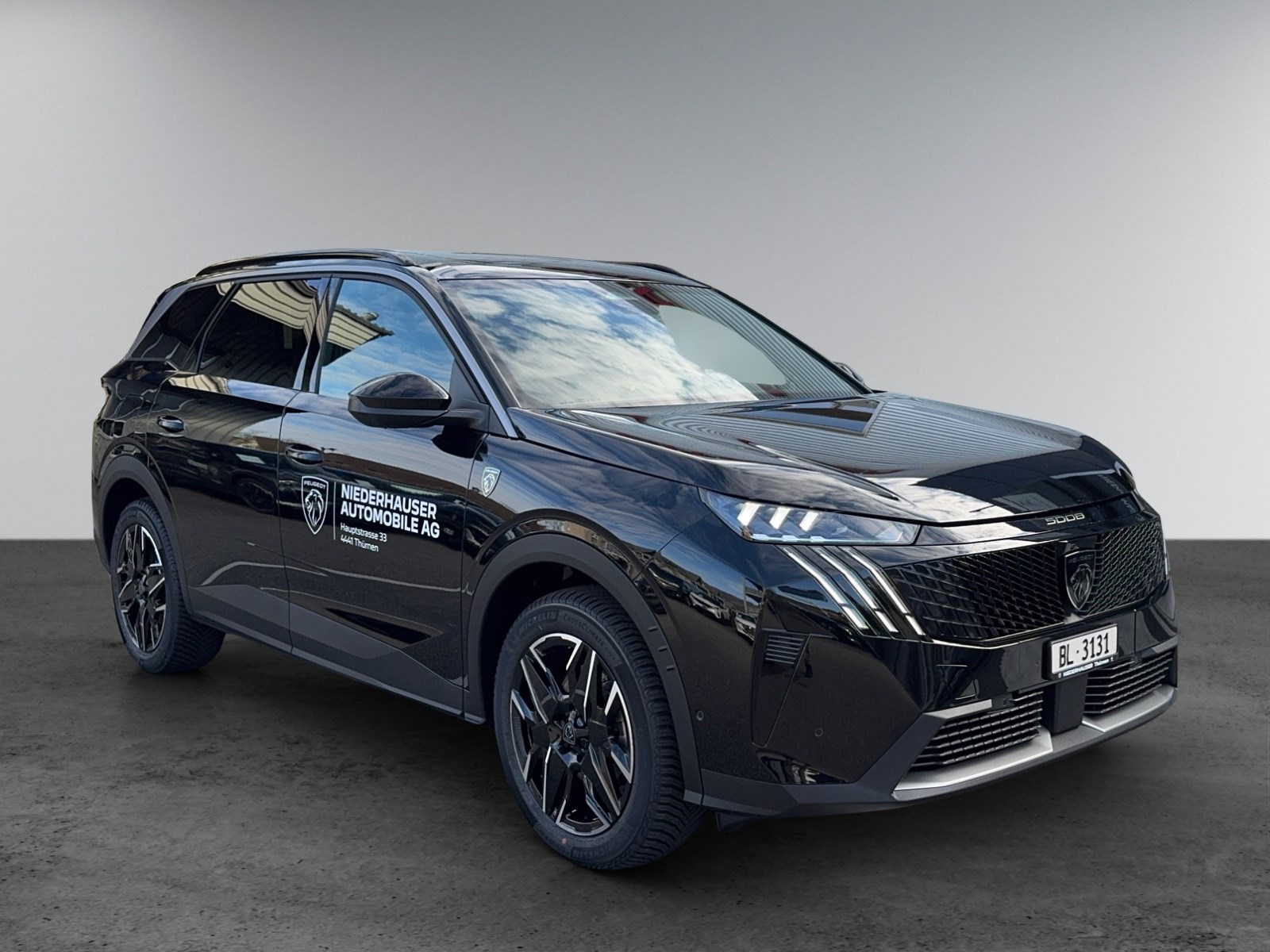 PEUGEOT 5008 1.2 Hybrid GT