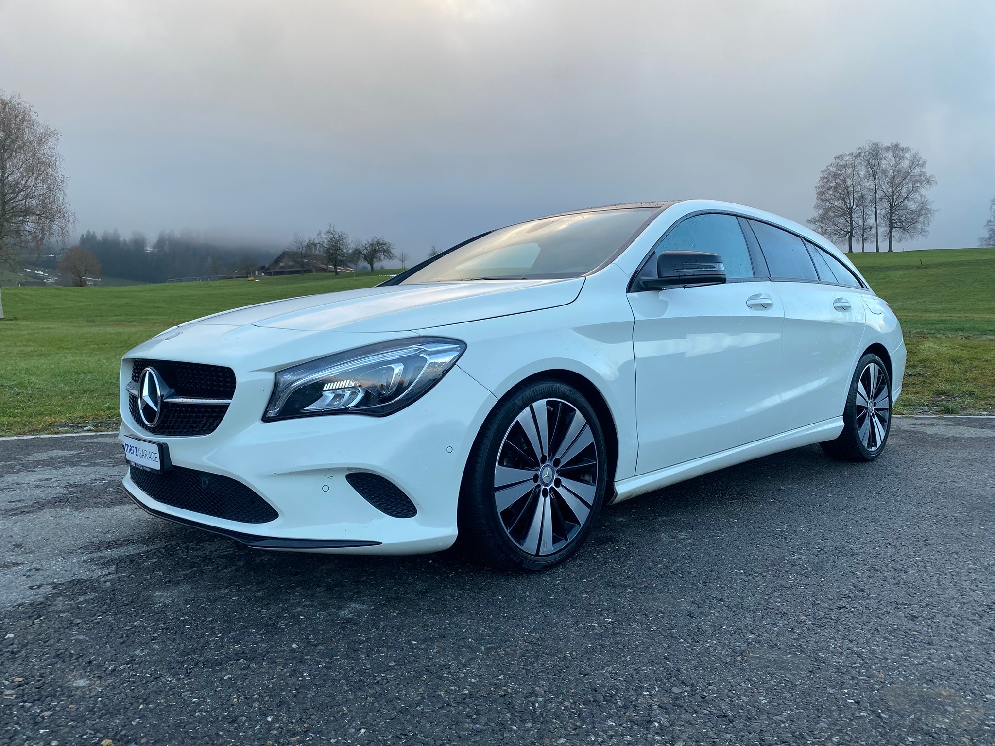 MERCEDES-BENZ CLA Shooting Br 200 d Swiss Star AMG Line 4M