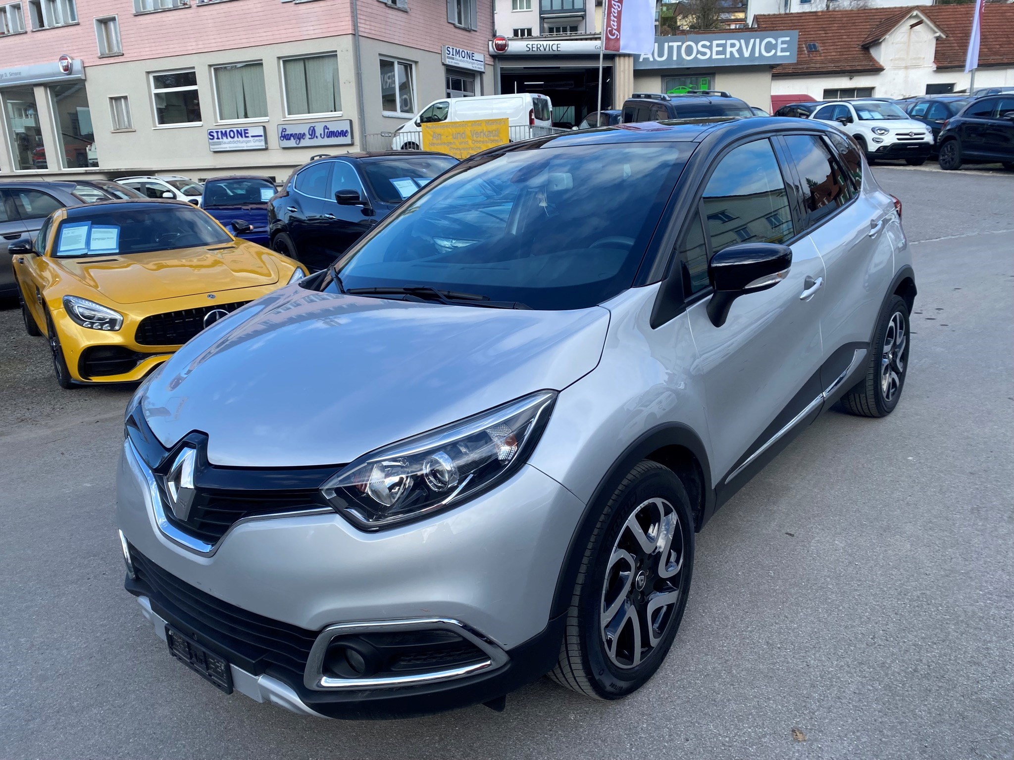 RENAULT Captur 1.2 T 16V Intens EDC