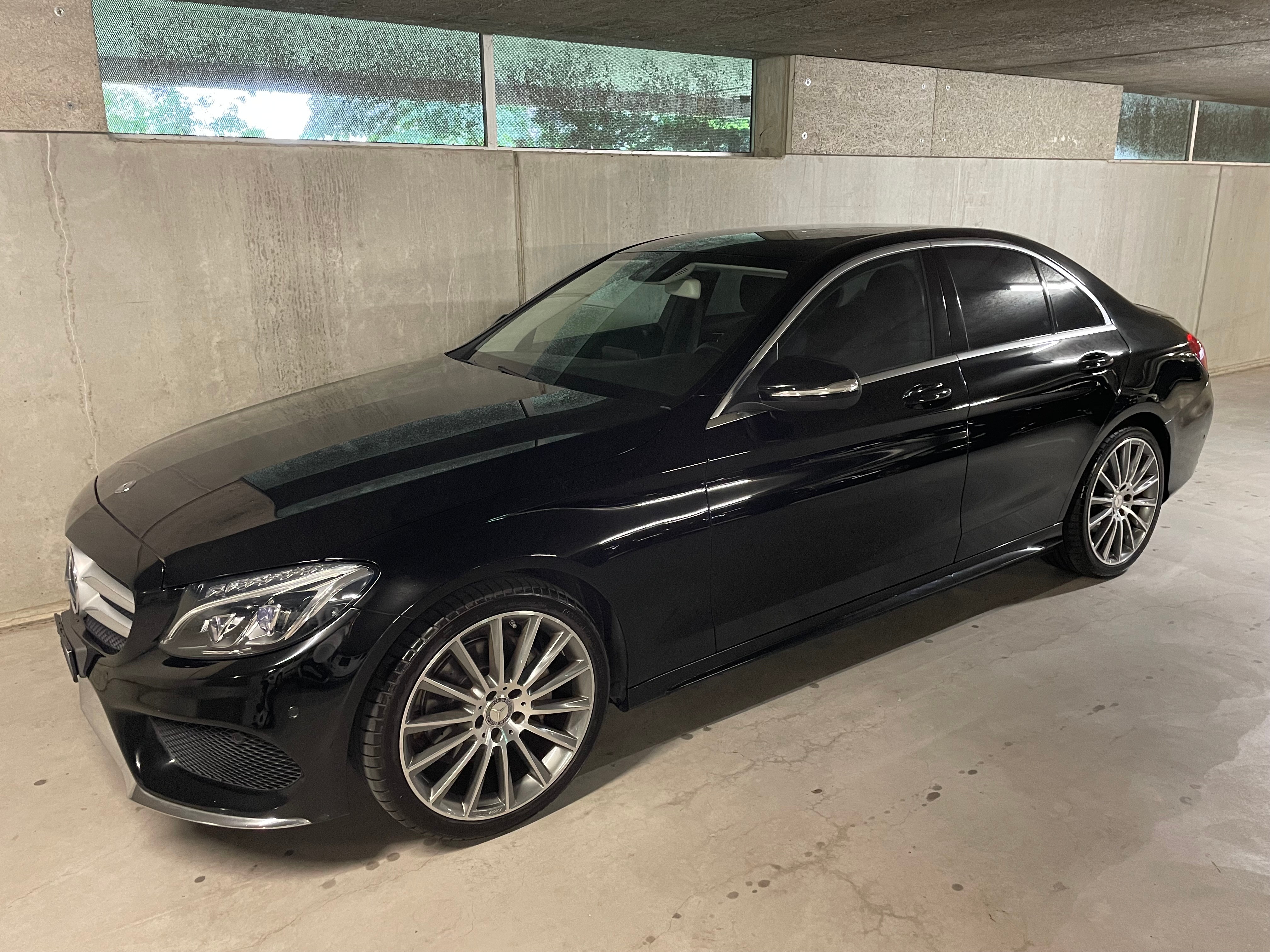 MERCEDES-BENZ C 200 Swiss Star Edition AMG Line