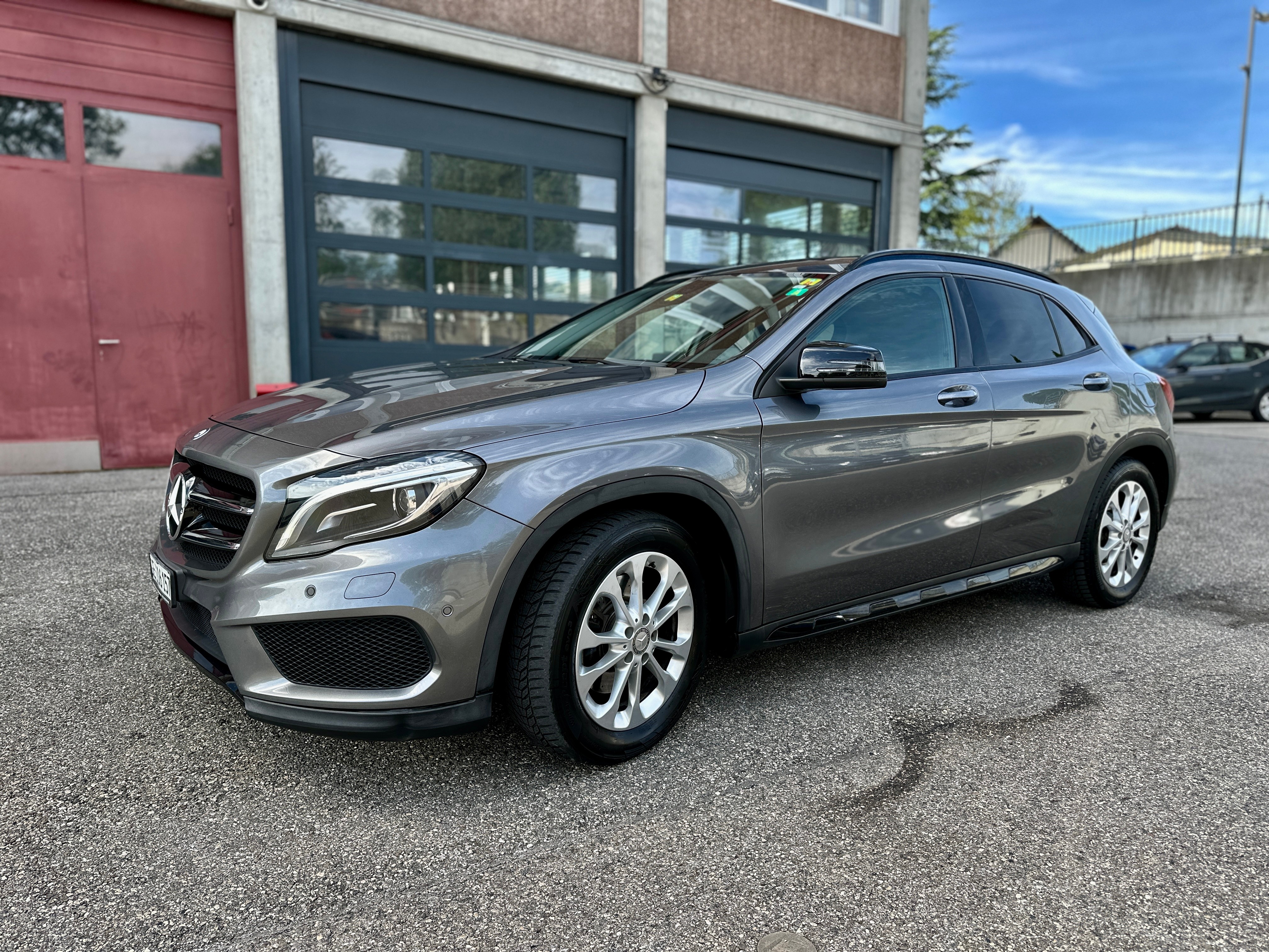 MERCEDES-BENZ GLA 250 AMG Line 4Matic 7G-DCT