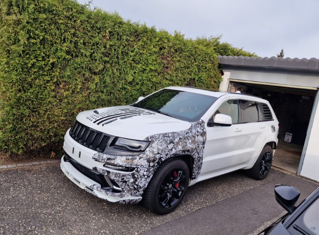 JEEP Grand Cherokee 6.4 V8 HEMI SRT8 Automatic