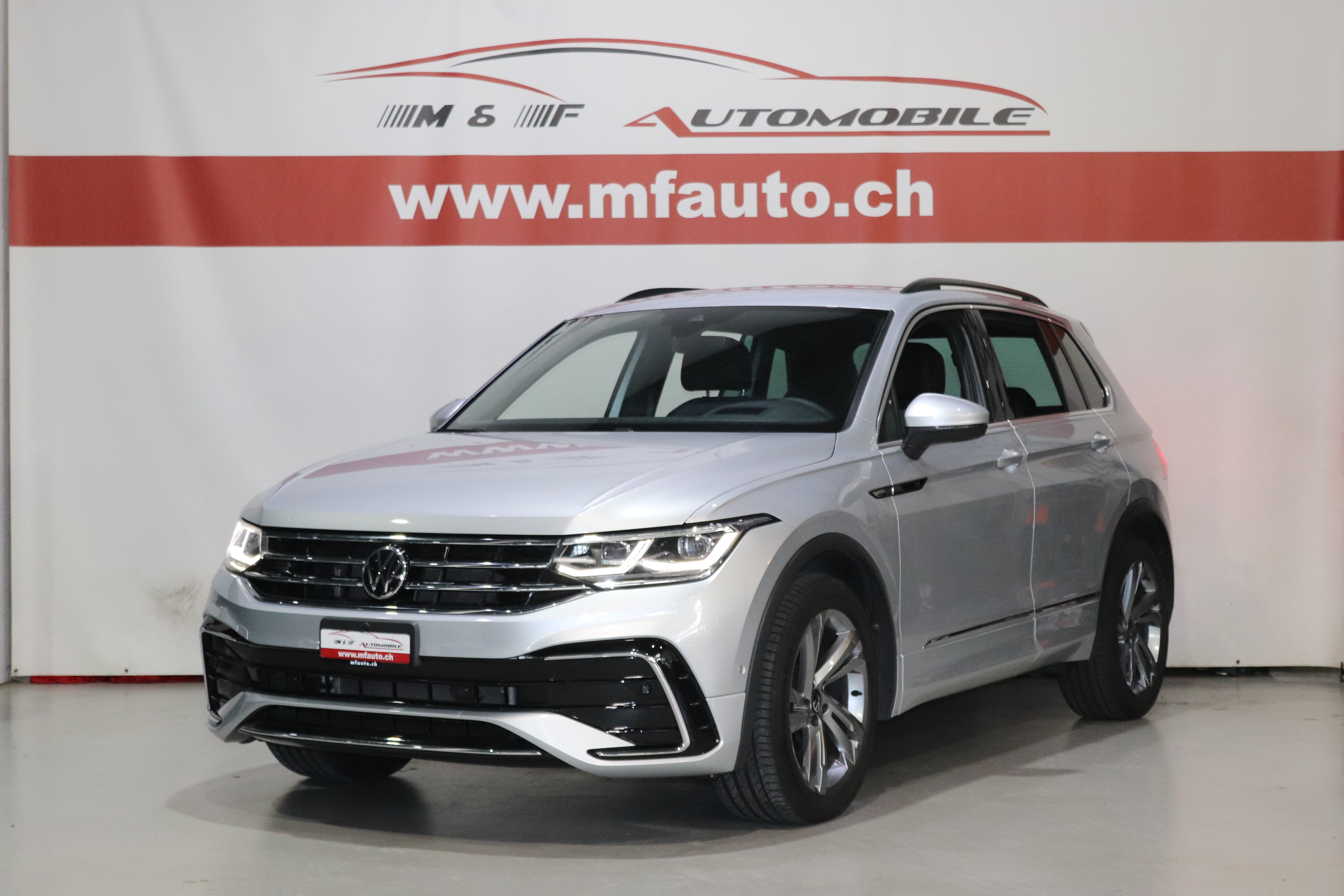 VW Tiguan 2.0 TDI SCR R-Line DSG CH FAHRZEUG