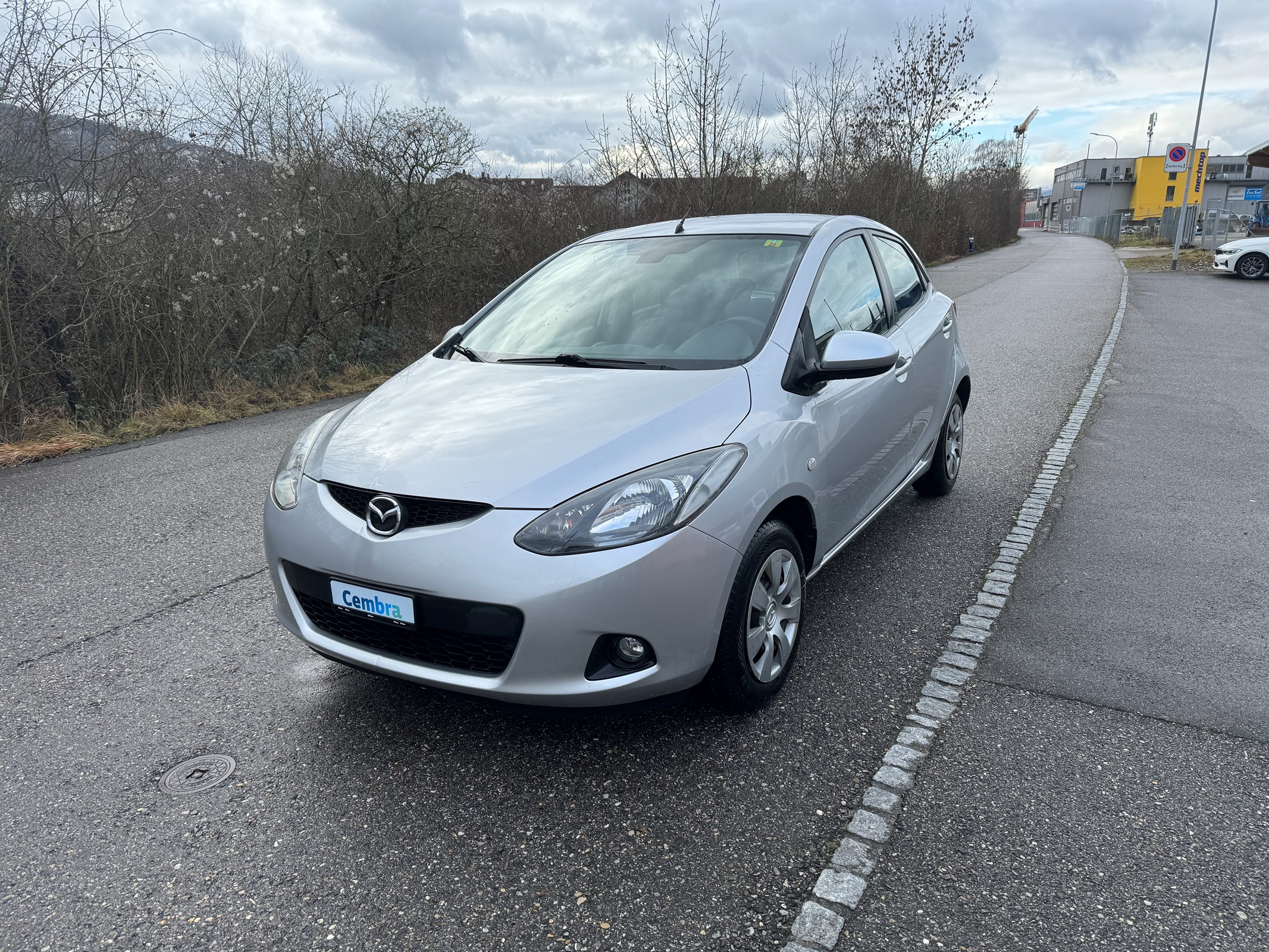 MAZDA 2 1.3i 16V Exclusive