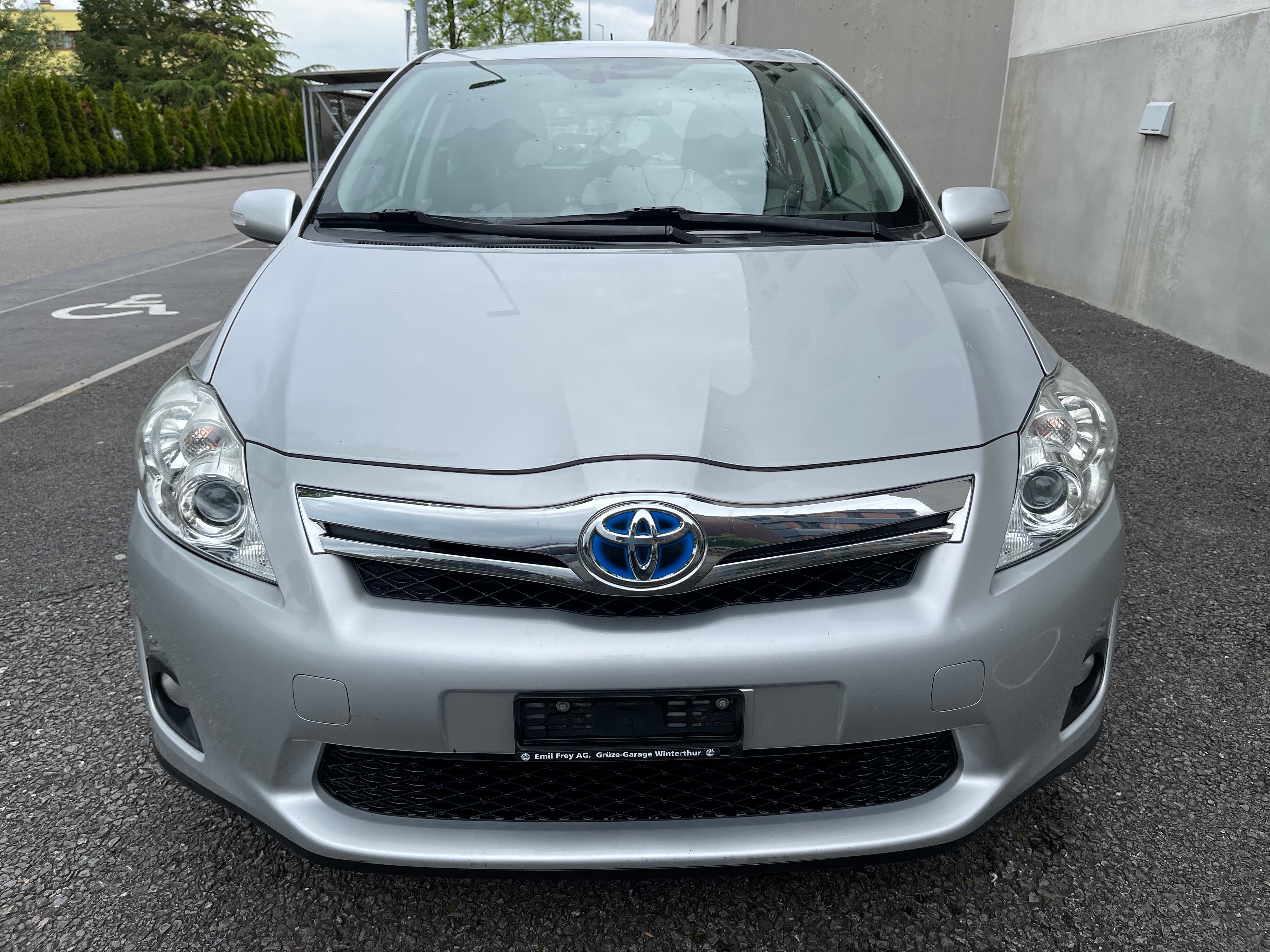 TOYOTA Auris 1.8 16V HSD Linea Sol