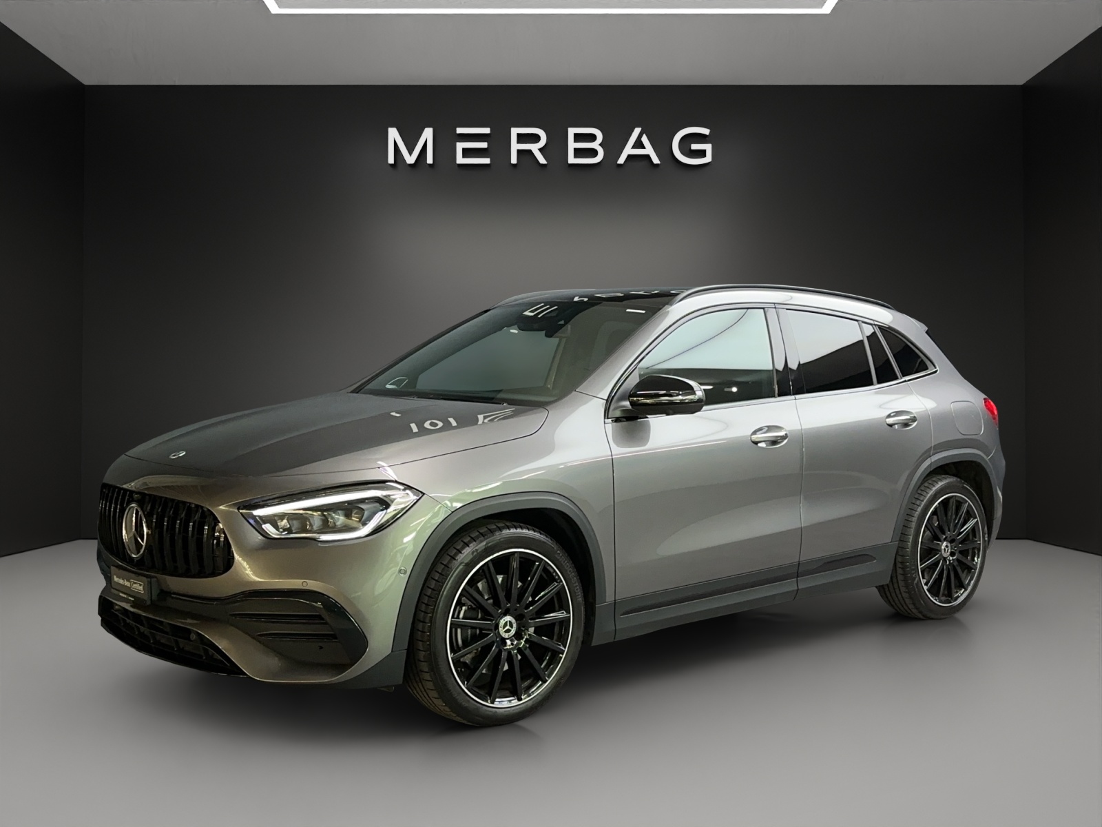 MERCEDES-BENZ GLA 250 AMG Line 4Matic