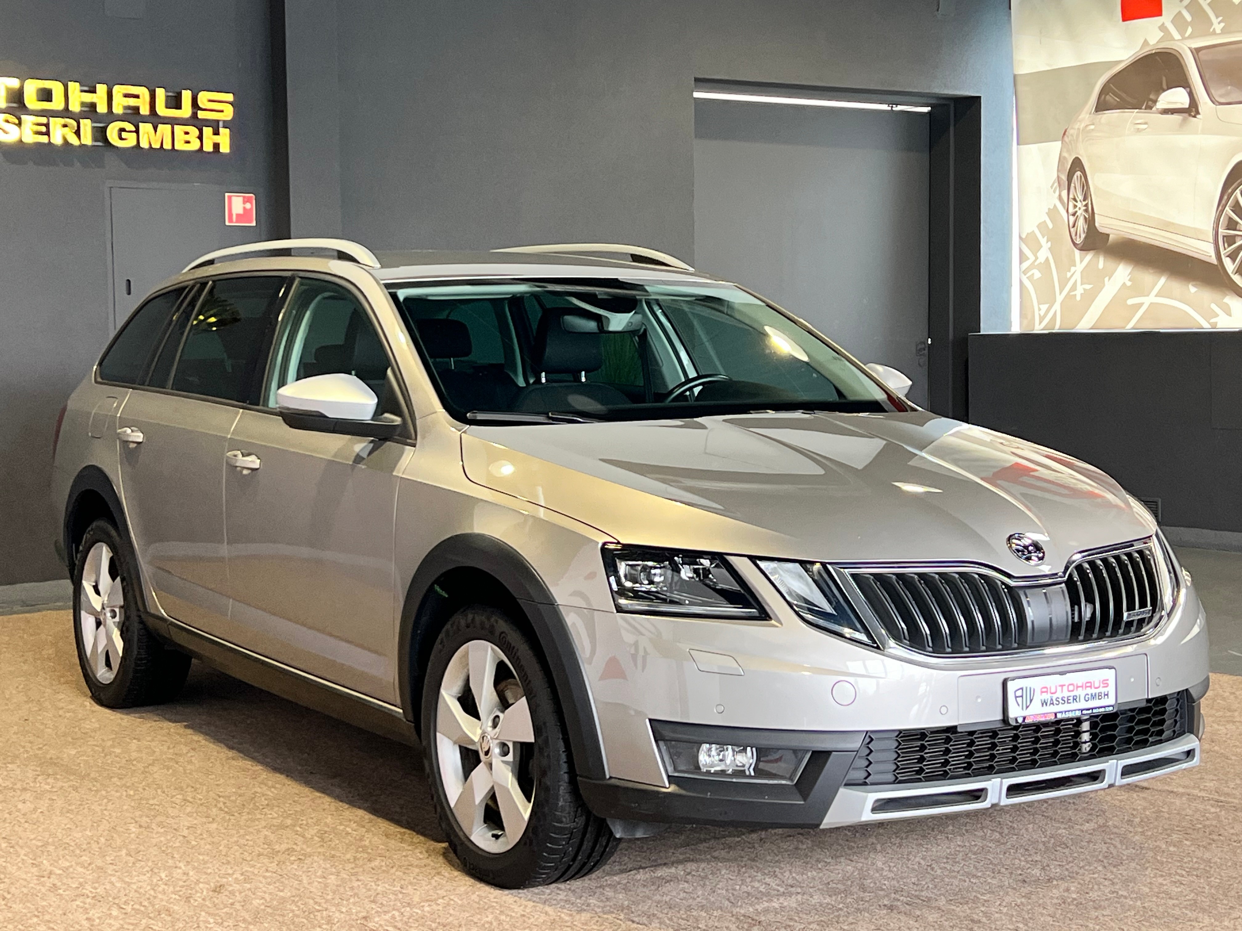 SKODA Octavia Combi 2.0 TDI Scout 4x4