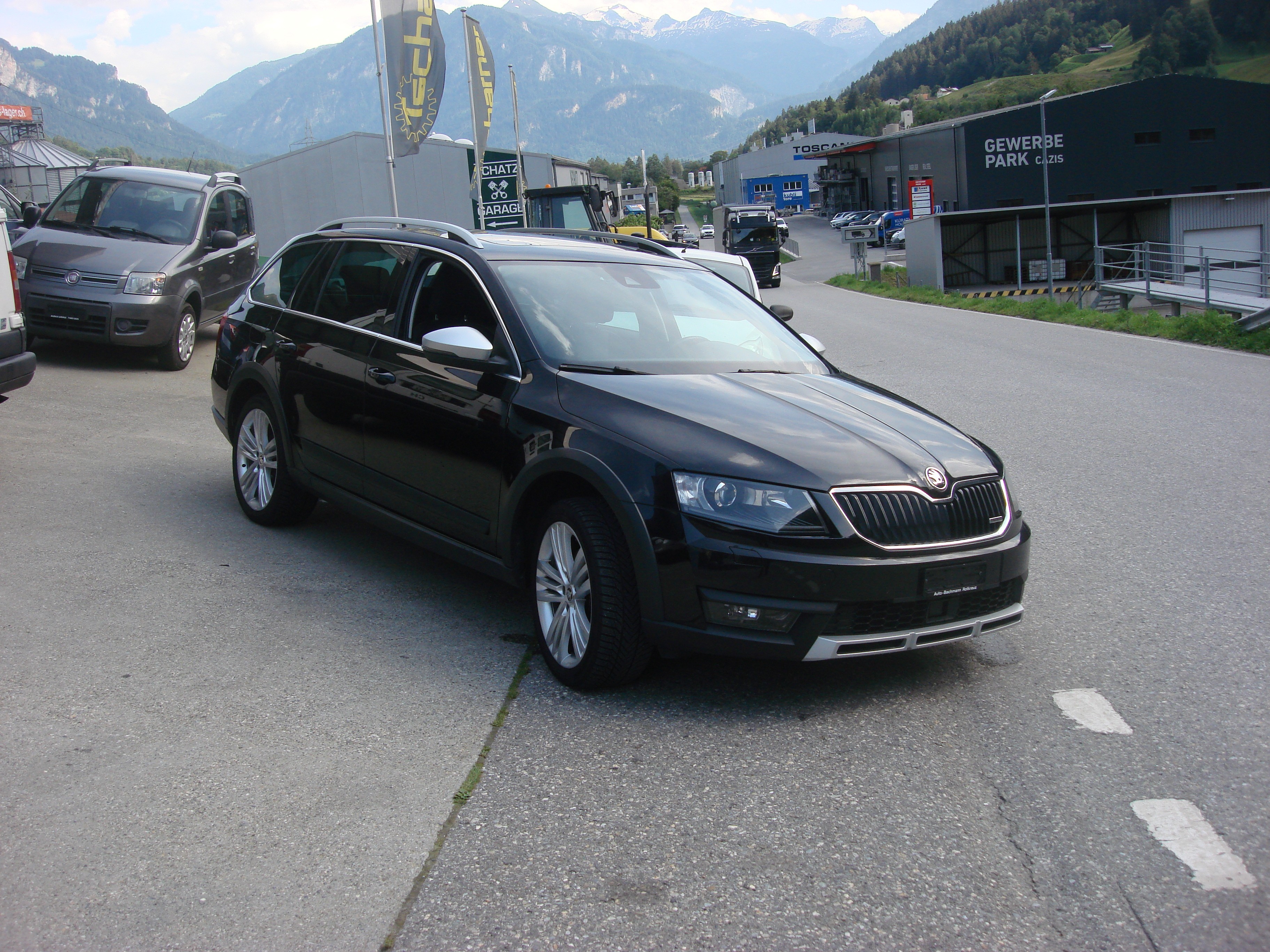 SKODA Octavia Combi 2.0 TDI Scout 4x4 DSG