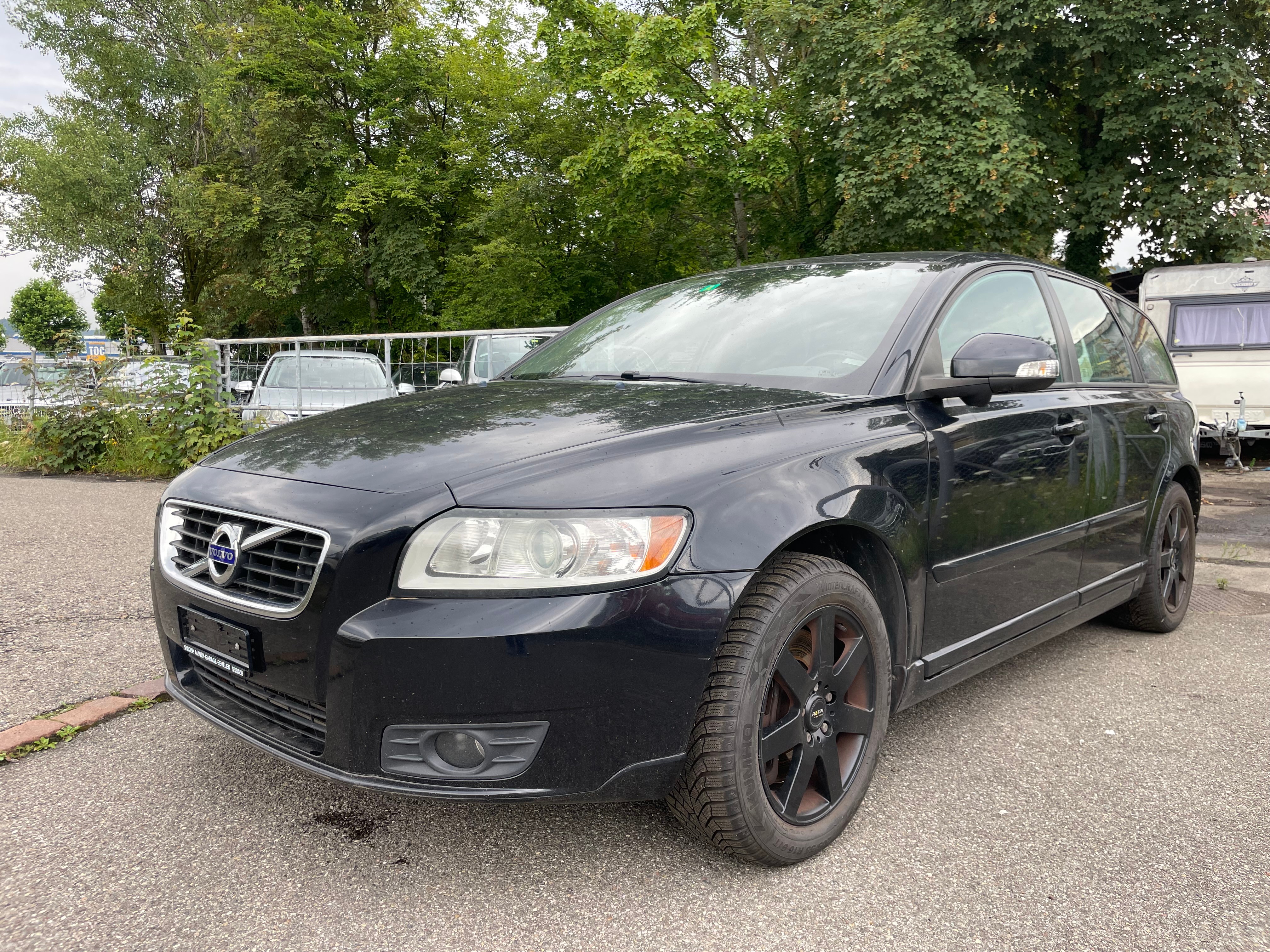 VOLVO V50 D3 Momentum Geartronic