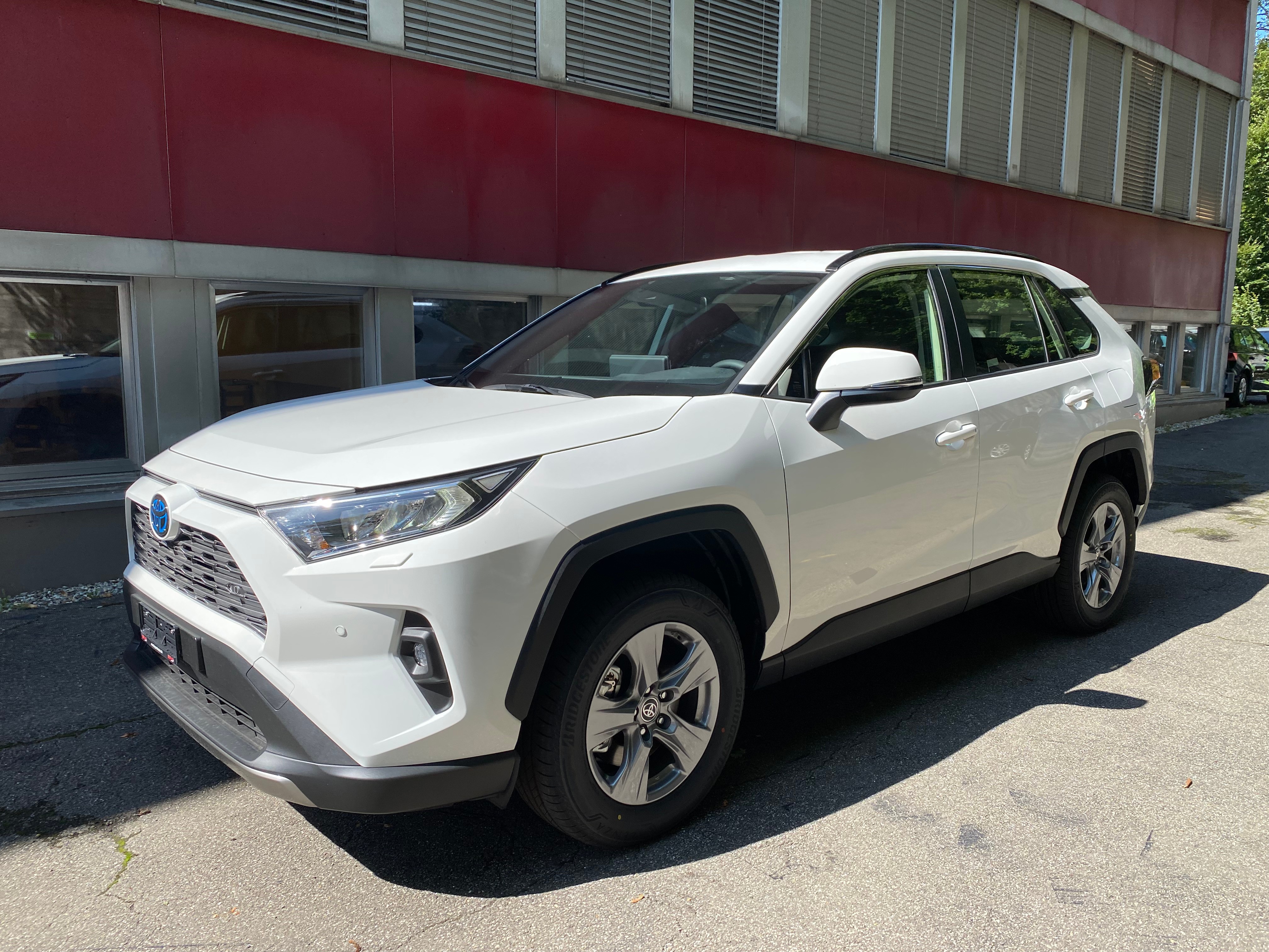 TOYOTA Toyota RAV 4 2,5 Hybrid 222 KM 4x4 ACTIVE