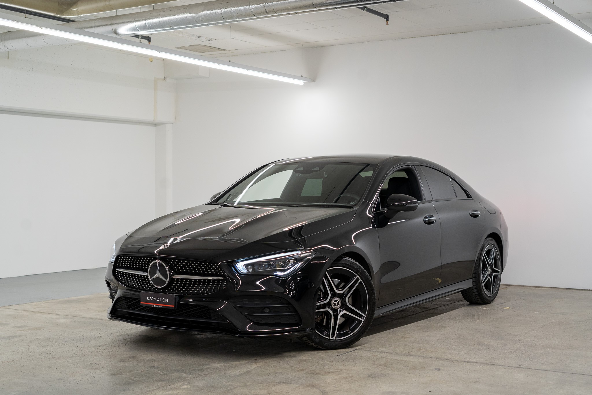 MERCEDES-BENZ CLA 200 AMG Line