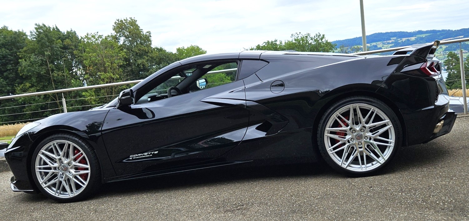 CHEVROLET CORVETTE C8 Stingray Coupe/Targa 2LT/Z51