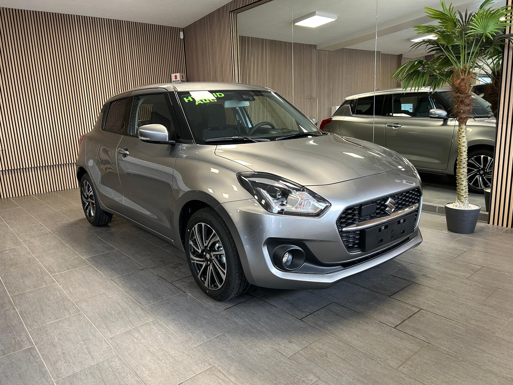 SUZUKI Swift 1.2 Compact Top Hybrid