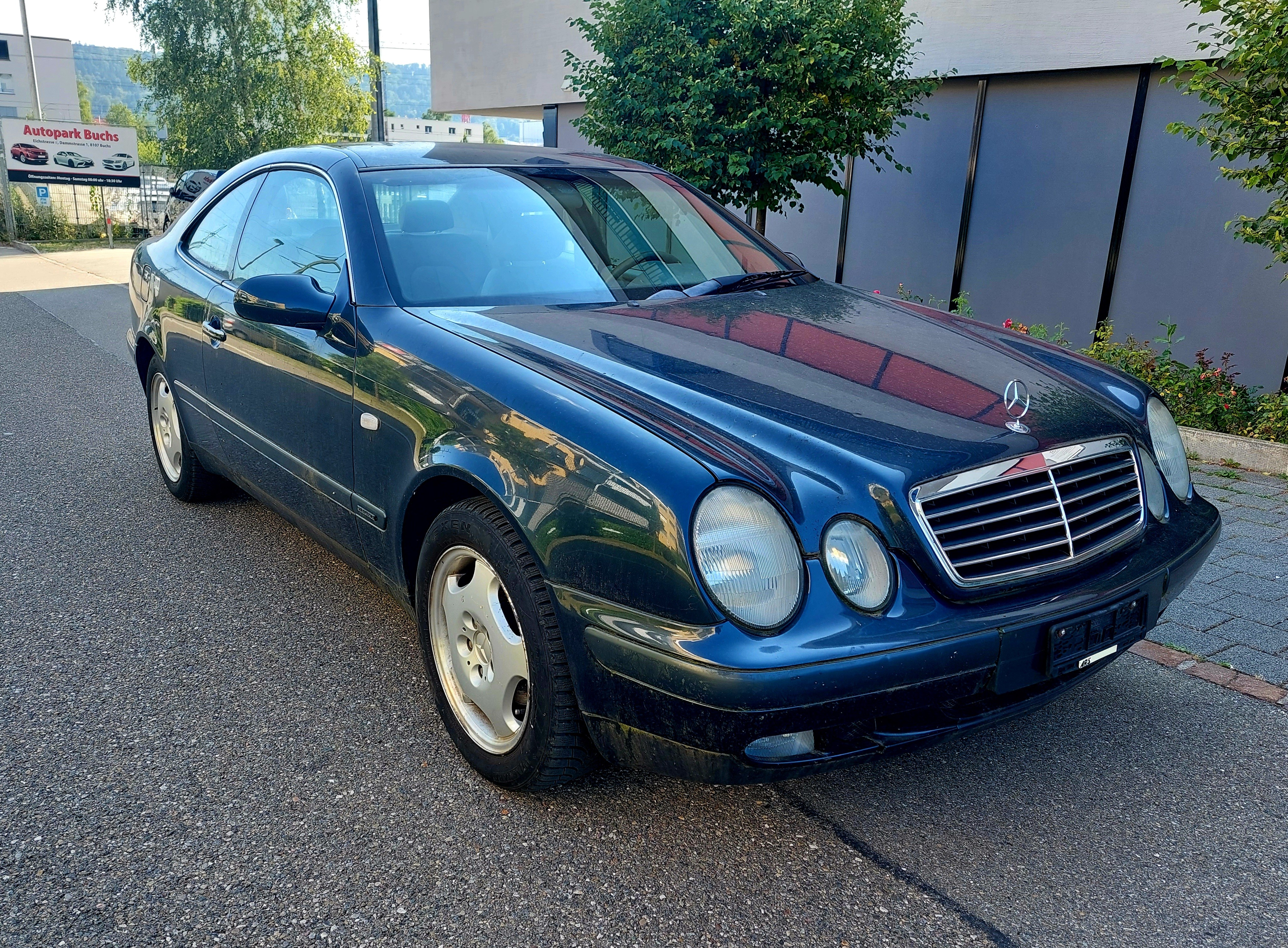 MERCEDES-BENZ CLK 230 K Elégance