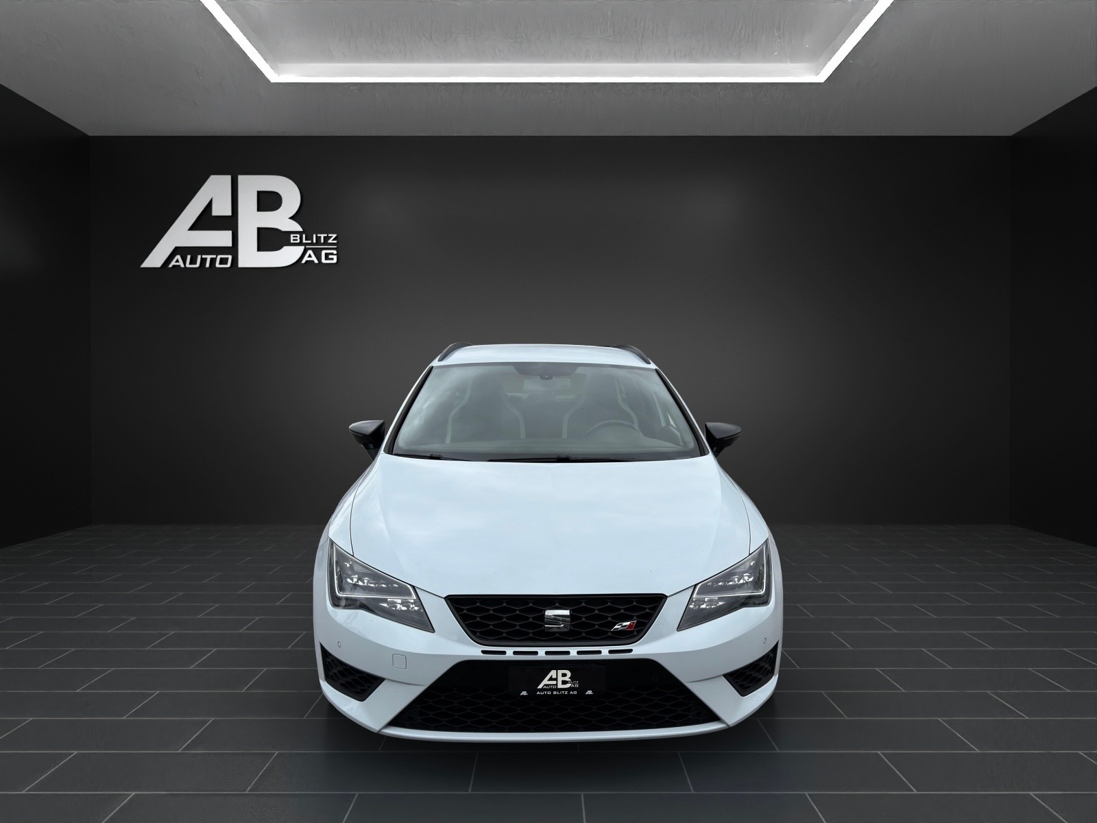 SEAT Leon ST 2.0 TSI Cupra 280 DSG