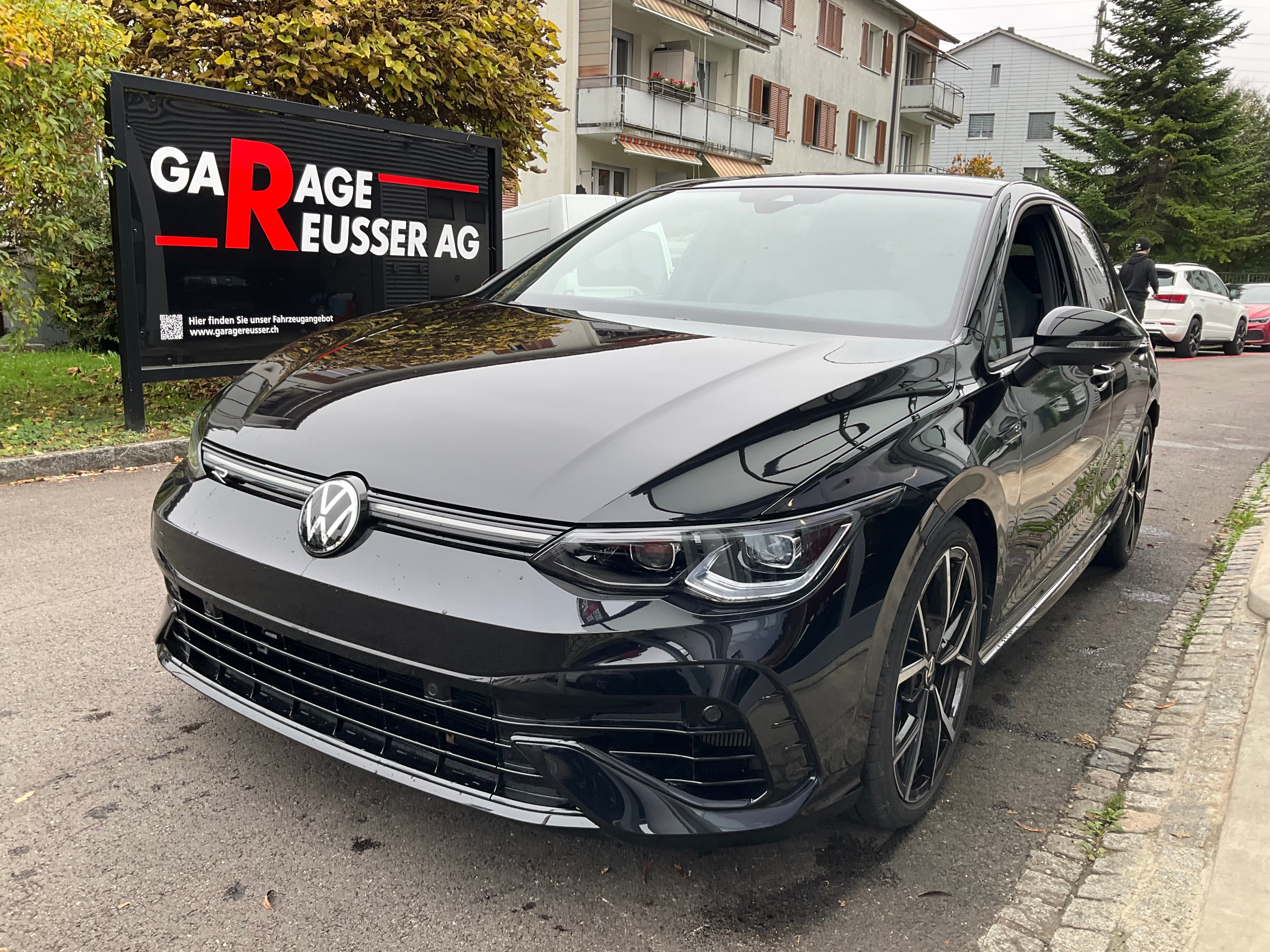 VW GOLF 2.0 TSI R DSG 4MOTION *** AKRAPOVIC ABGASANLAGE ***