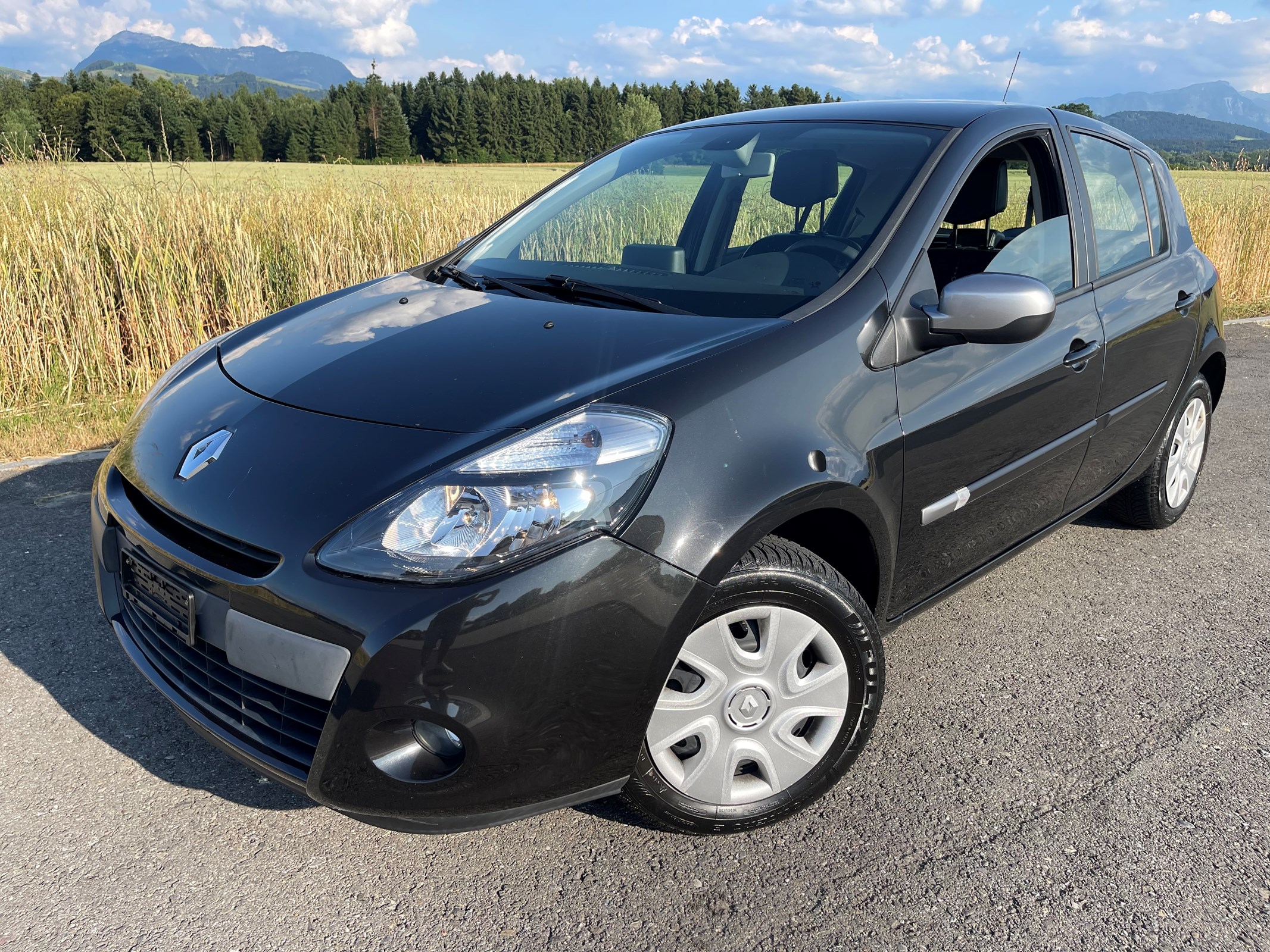 RENAULT Clio 1.2 16V Turbo Night&Day