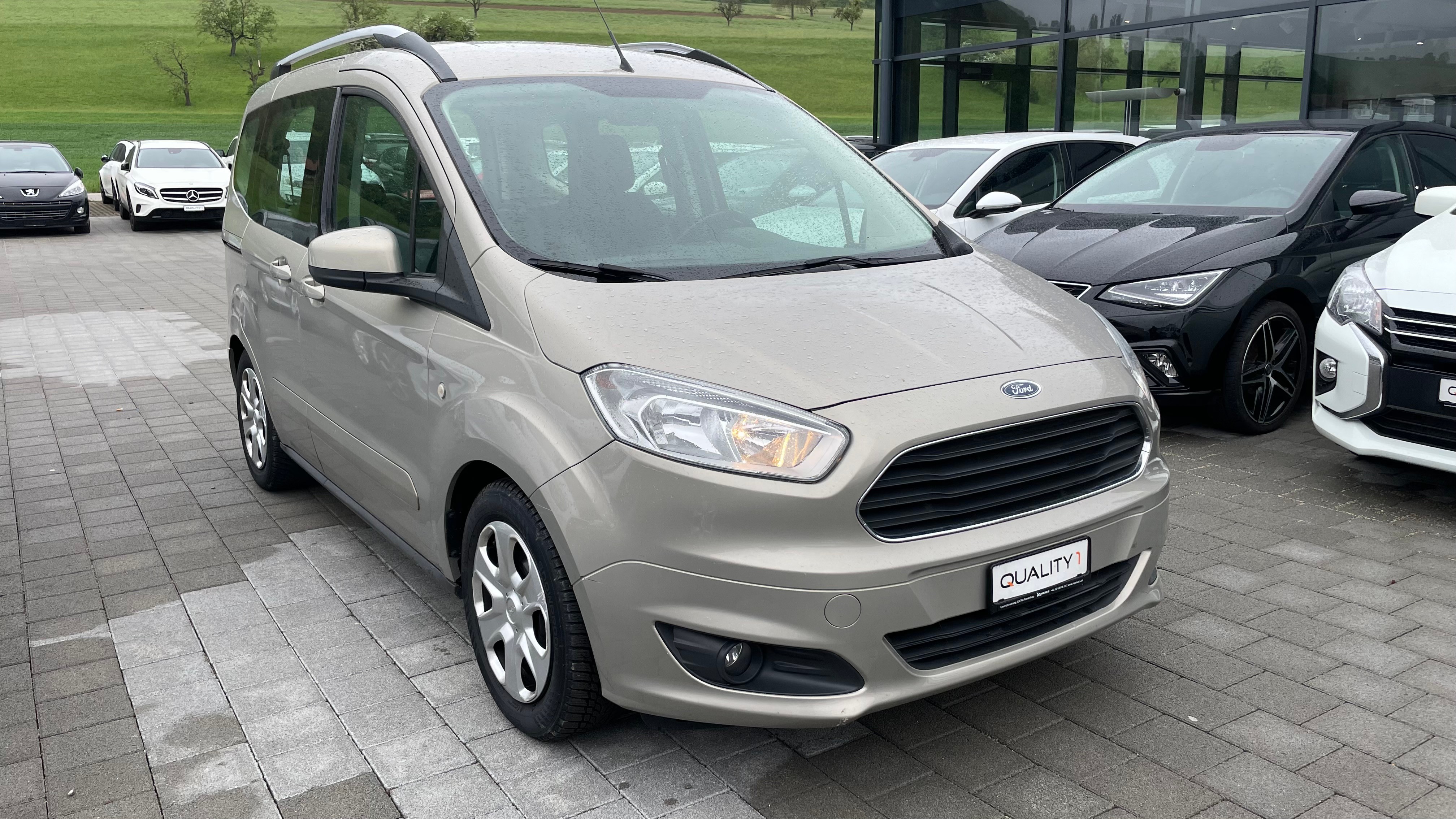 FORD Tourneo Courier 1.0 SCTi Titanium