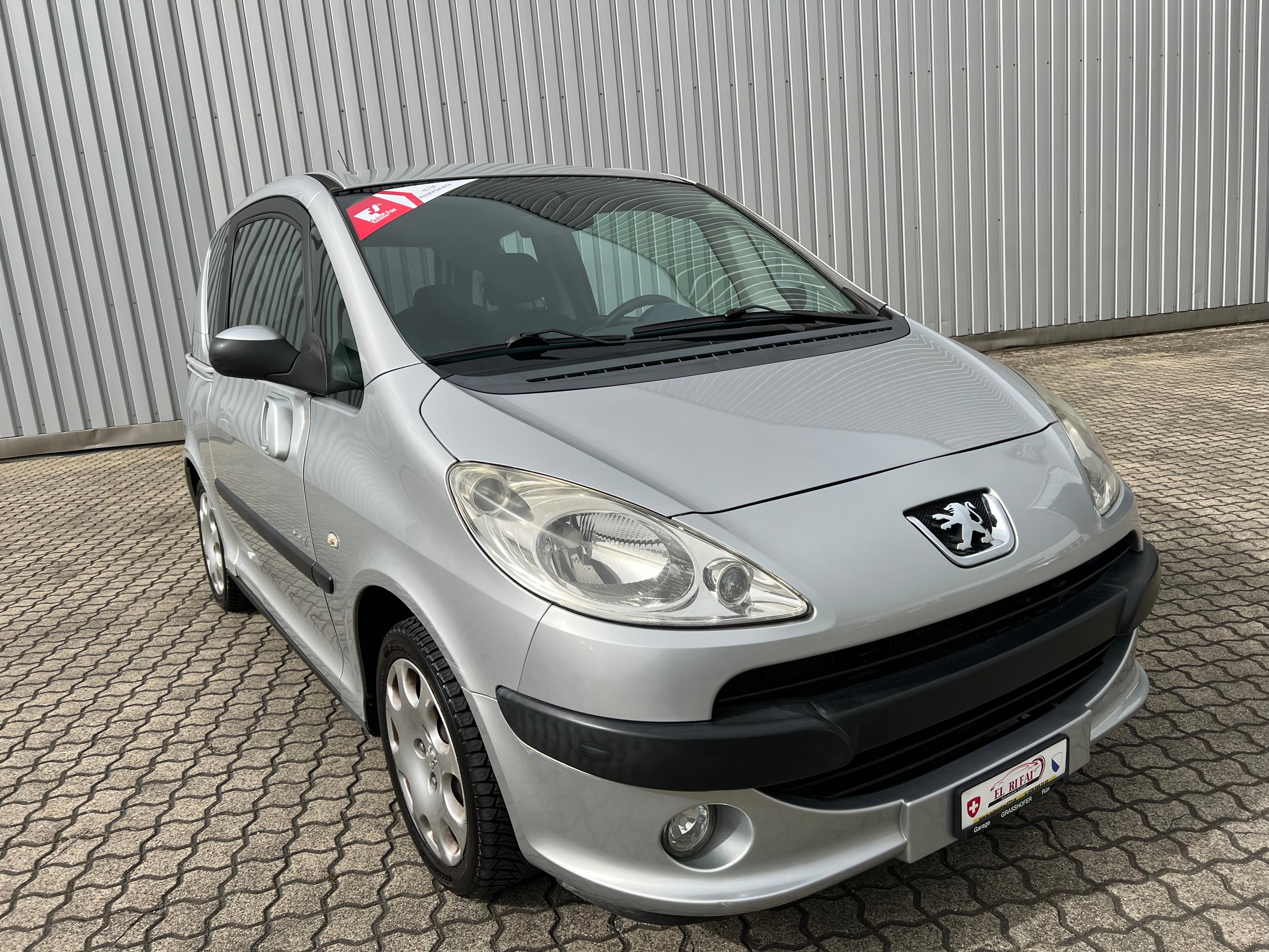 PEUGEOT 1007 1.4 Urban