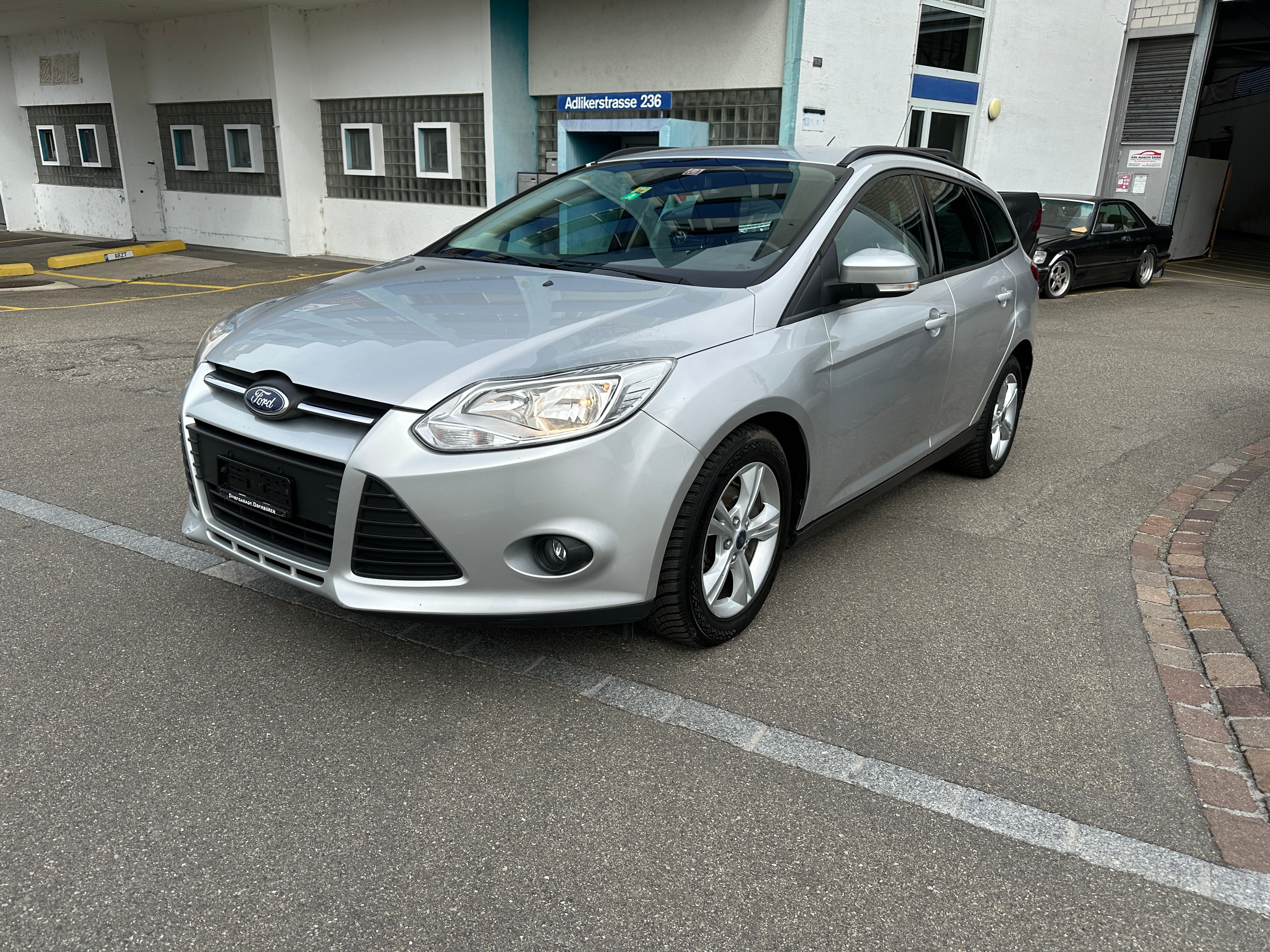 FORD Focus 1.6i VCT Trend PowerShift