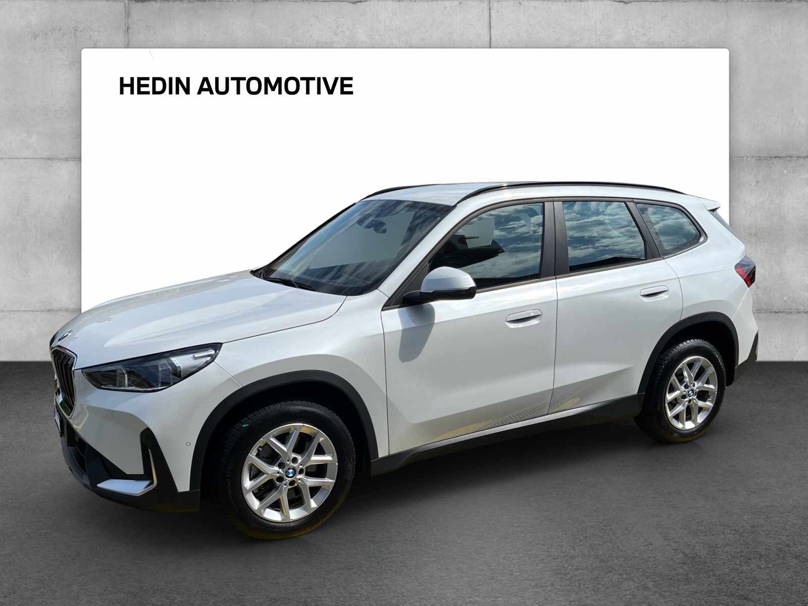 BMW X1 xDrive 23i 48V