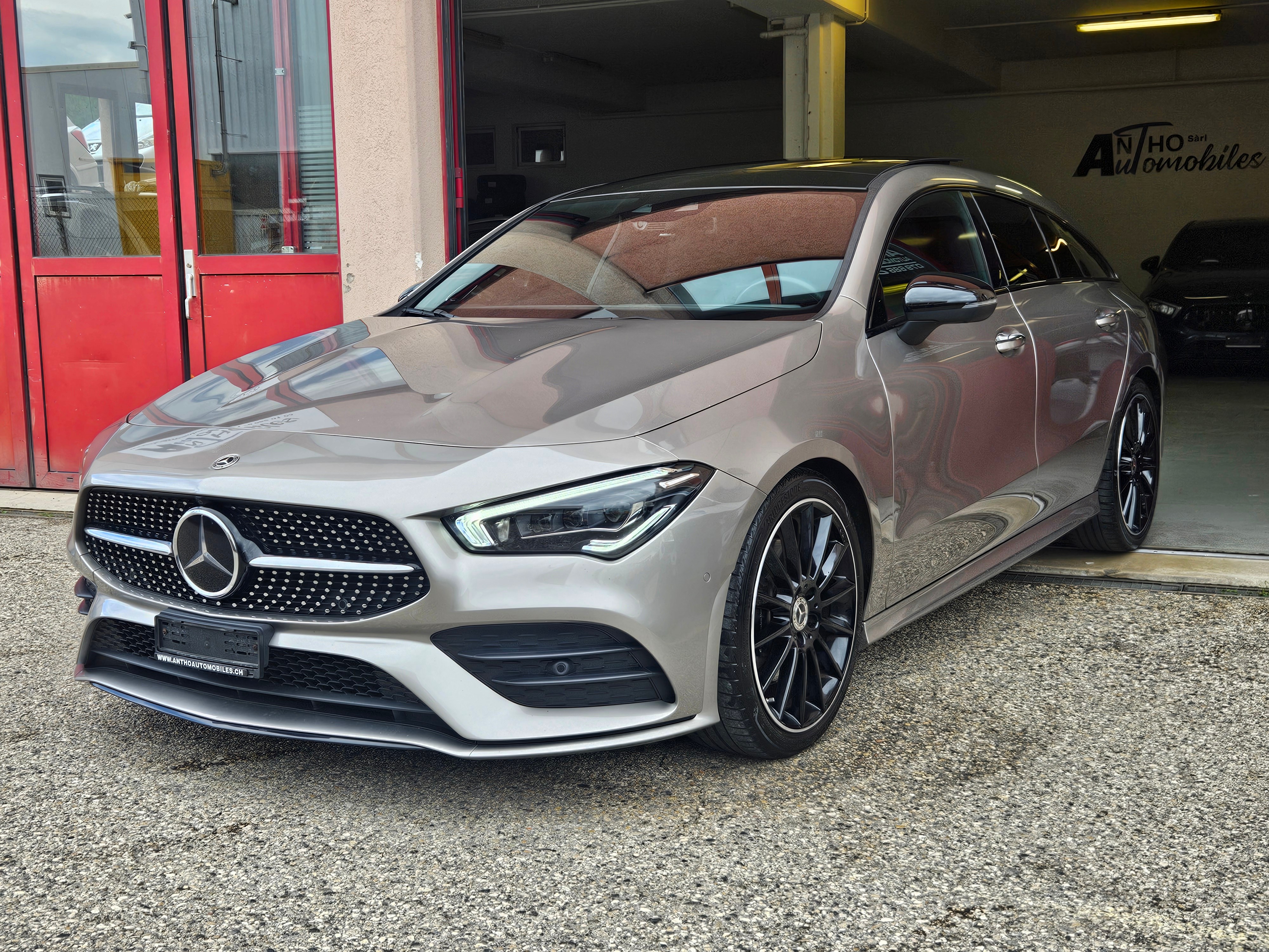 MERCEDES-BENZ CLA Shooting Brake 200 AMG Line 7G-DCT