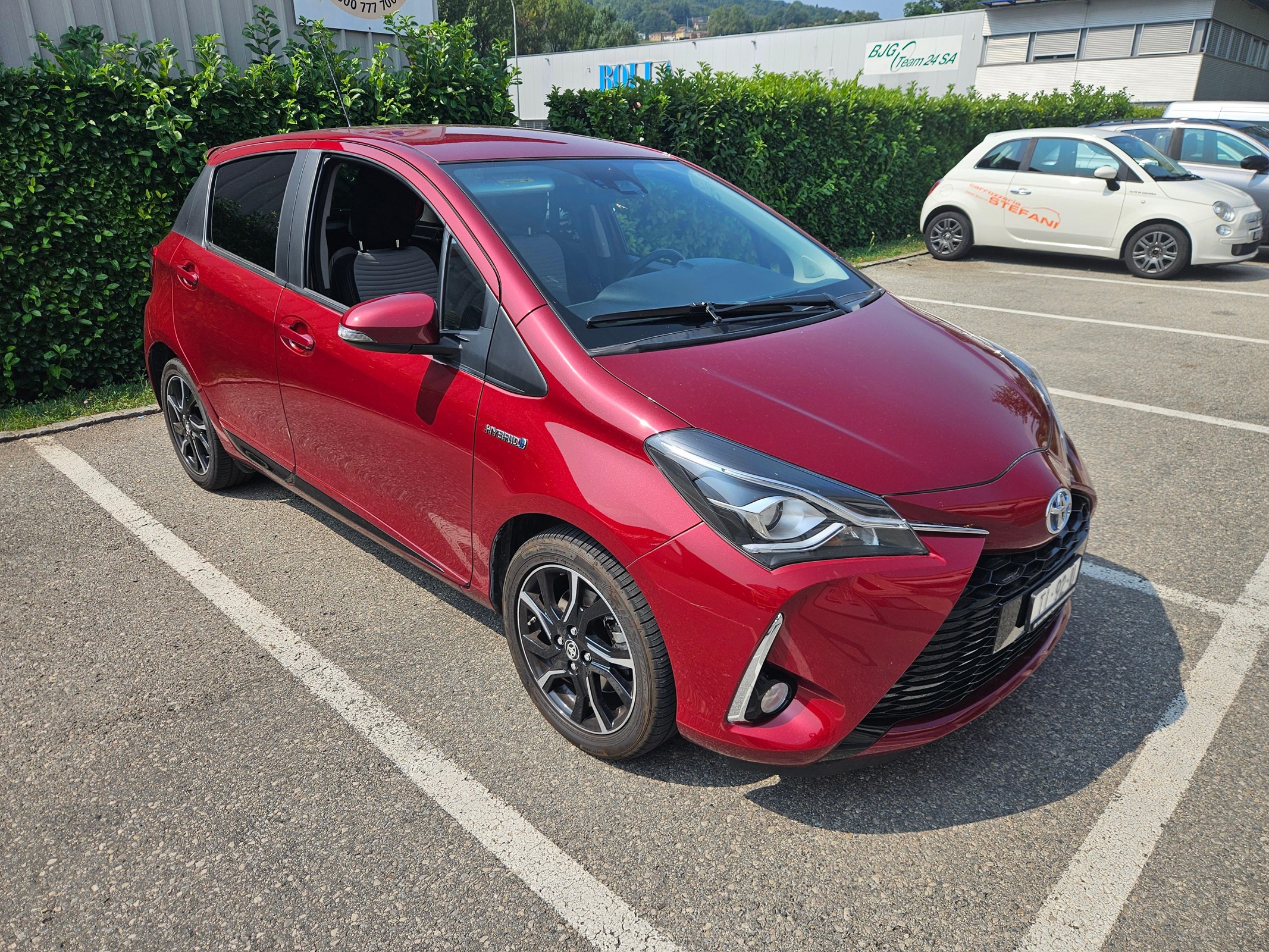 TOYOTA Yaris 1.5 VVT-i HSD Trend