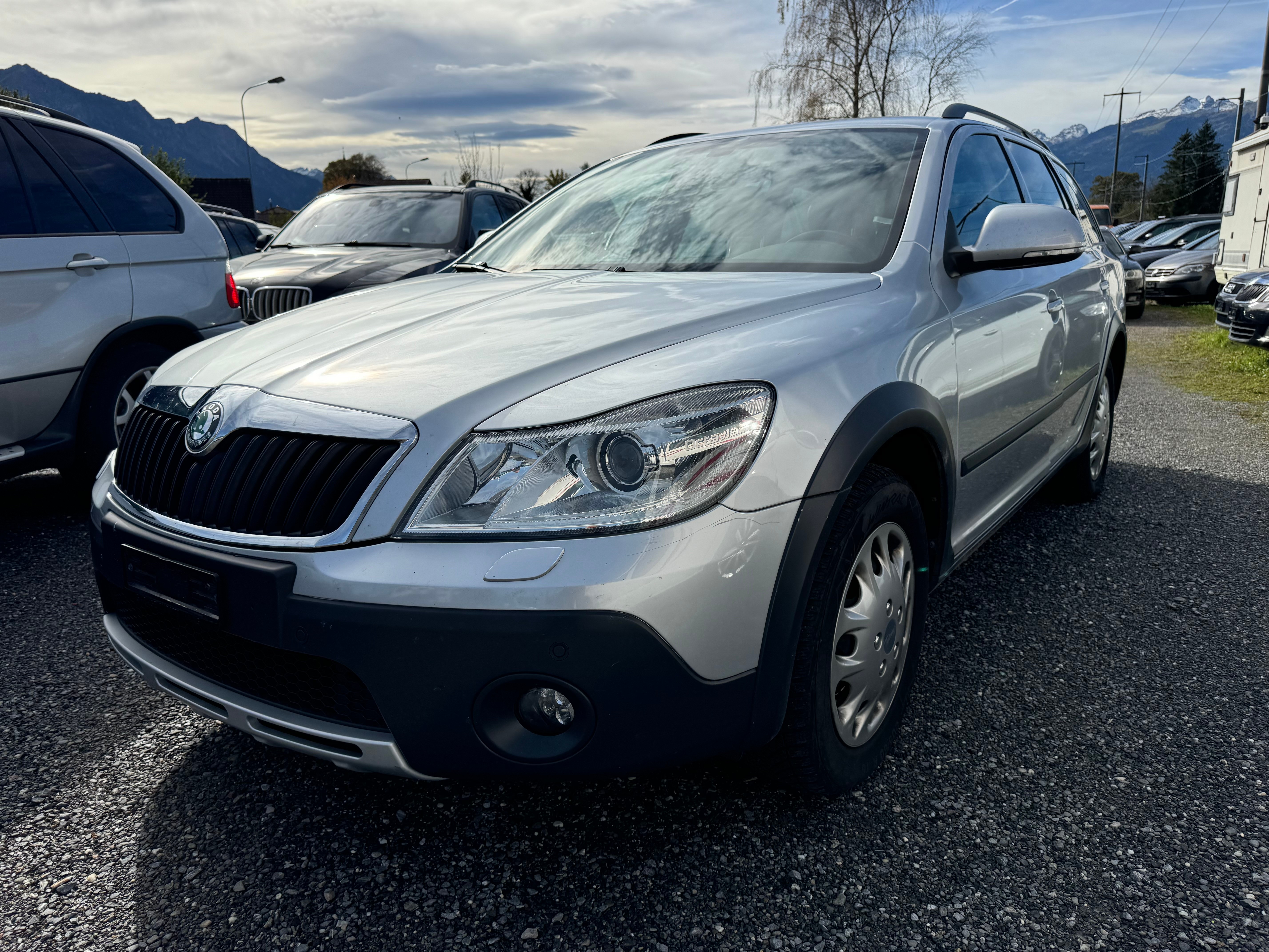 SKODA Octavia Combi 2.0 TDI Scout 4x4 DSG