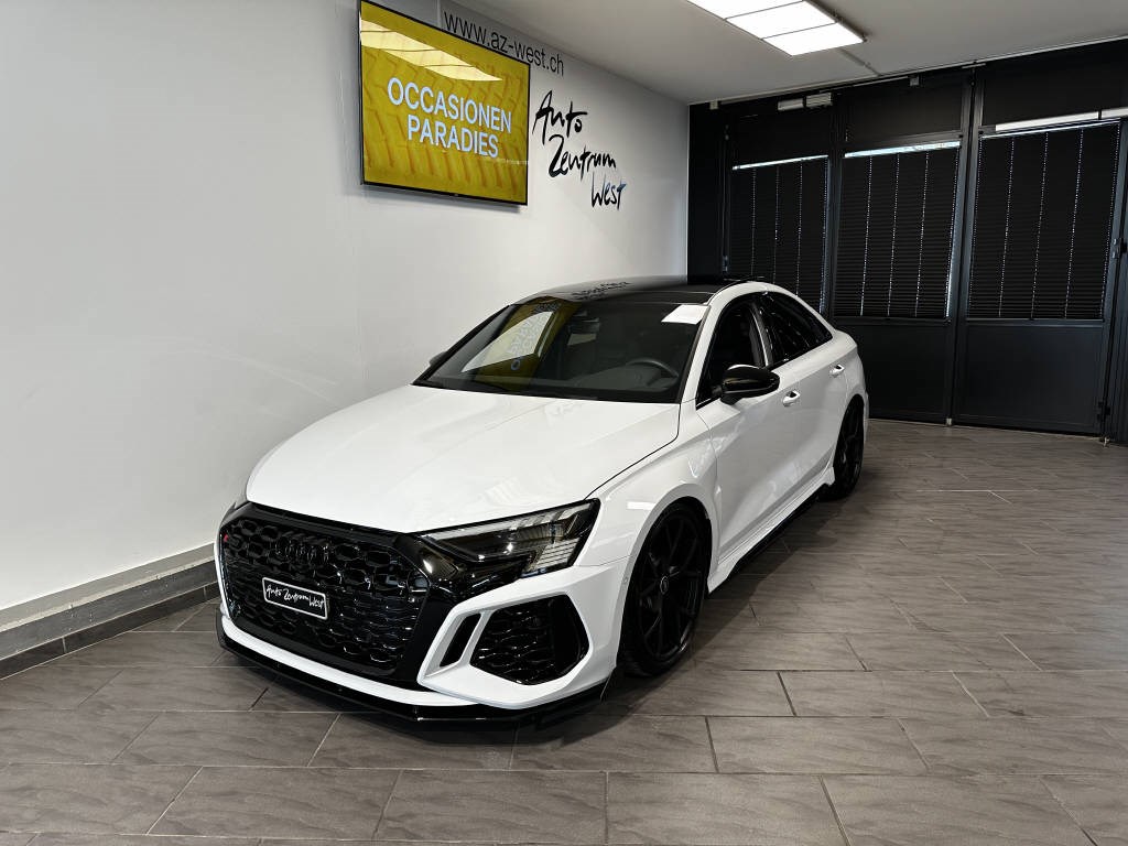 AUDI RS3 Limousine 2.5 TFSI quattro S-Tronic