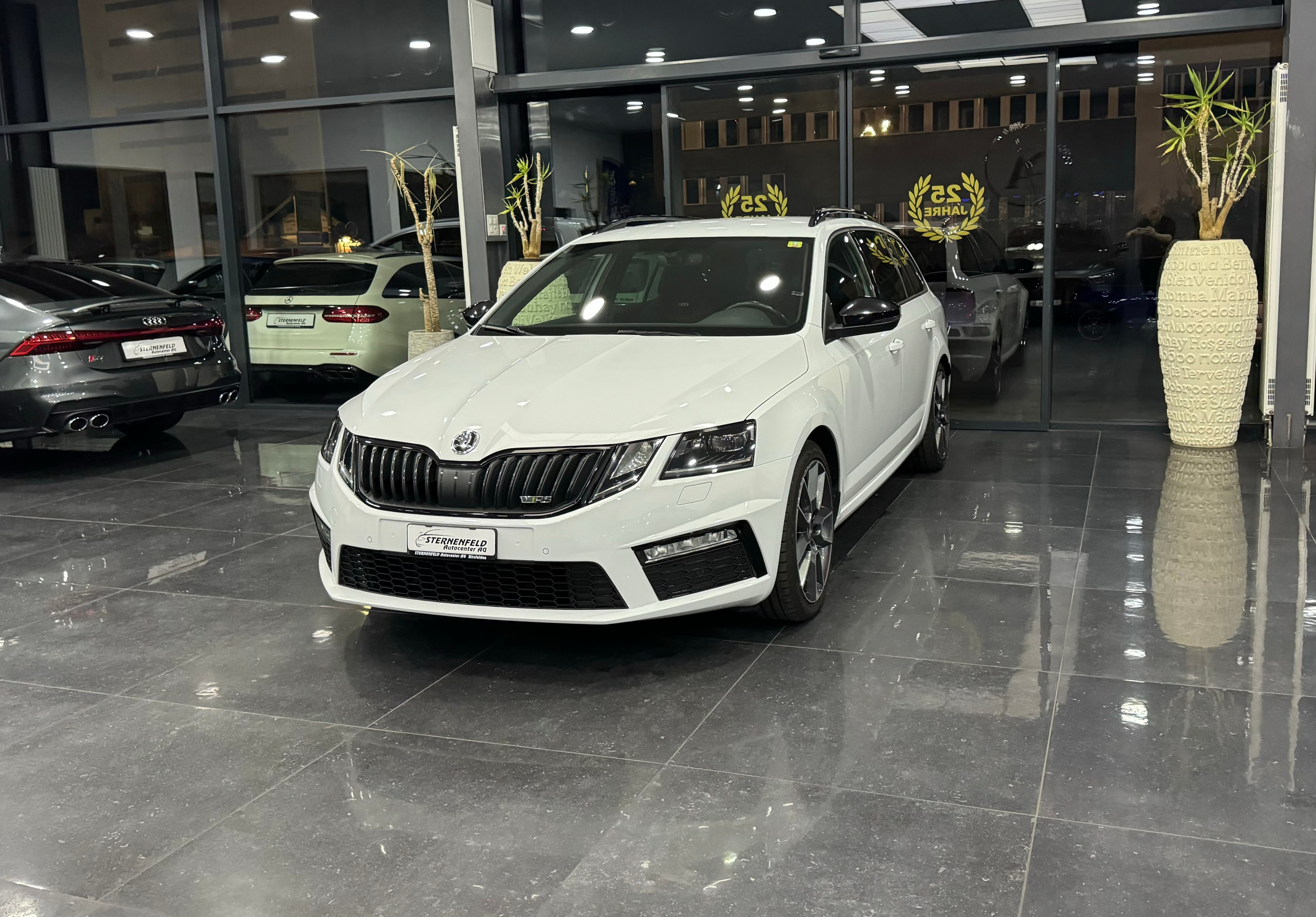 SKODA Octavia Combi 2.0 TSI RS DSG