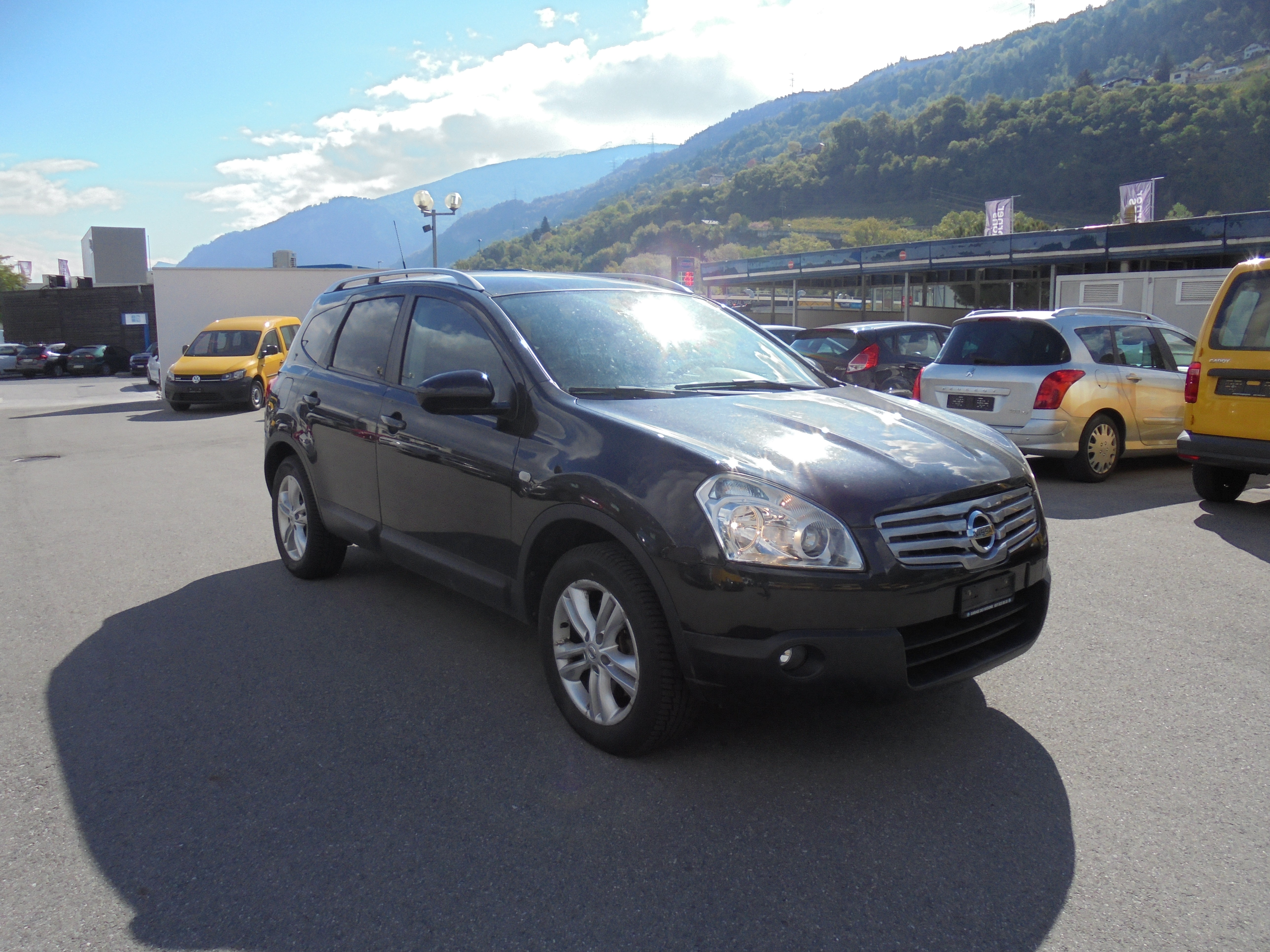 NISSAN Qashqai +2 2.0 4WD visia