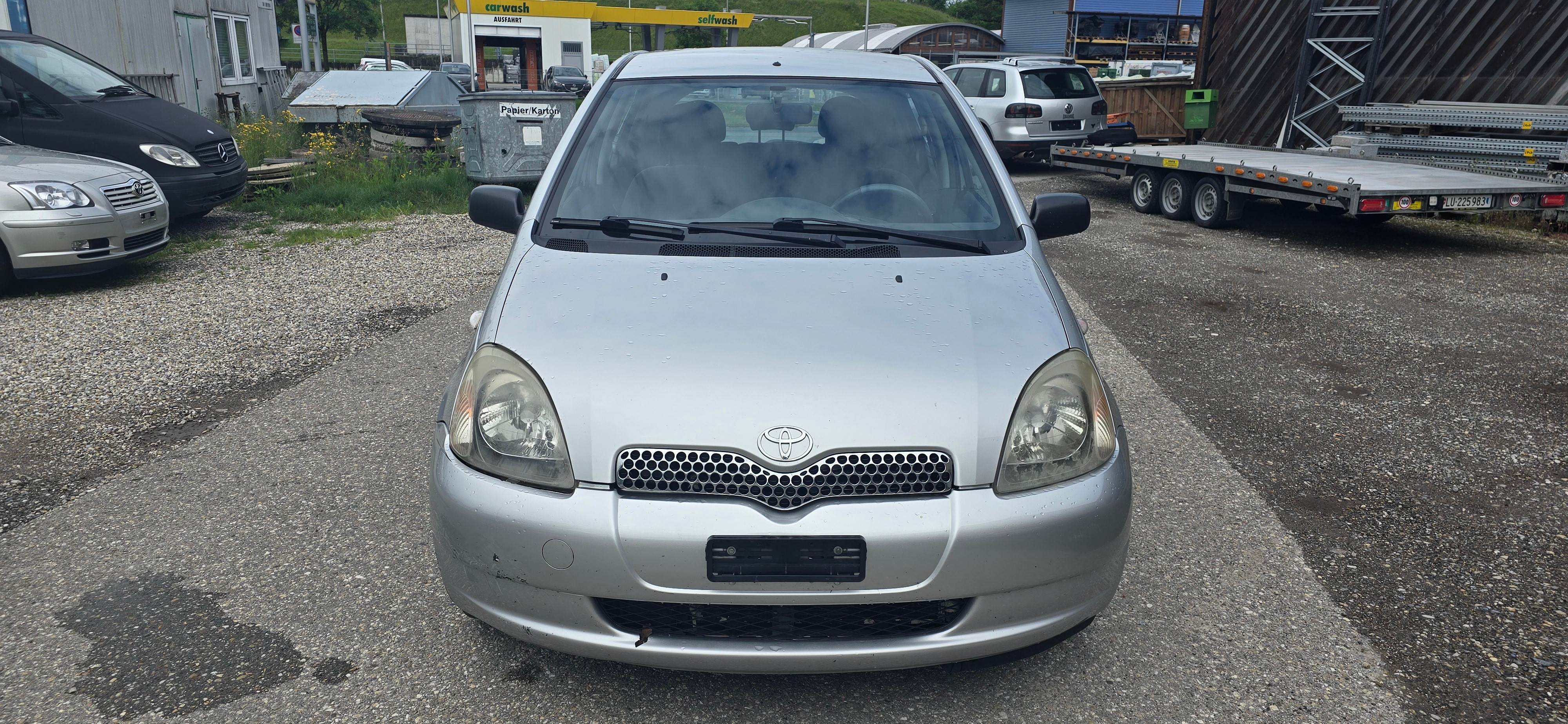 TOYOTA Yaris 1.3 Linea Luna