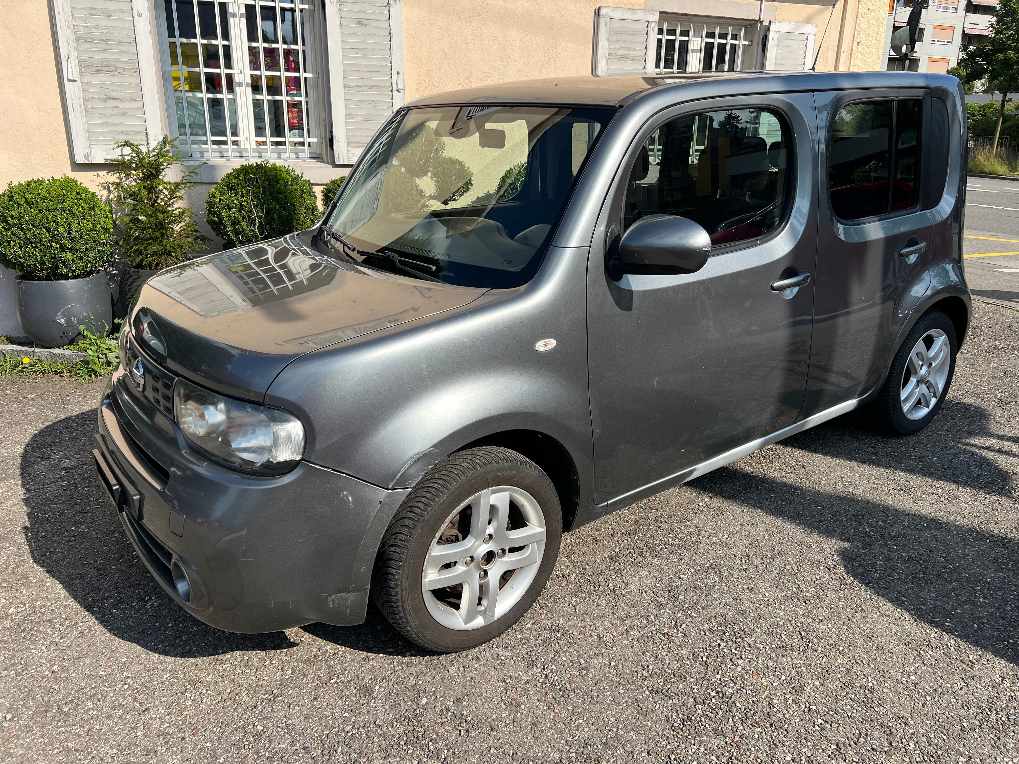 NISSAN Cube 1.6