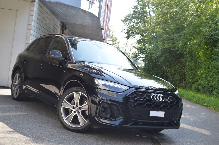 AUDI Q5 40 TDI Black Edition quattro S-tronic Anhängerkupplung