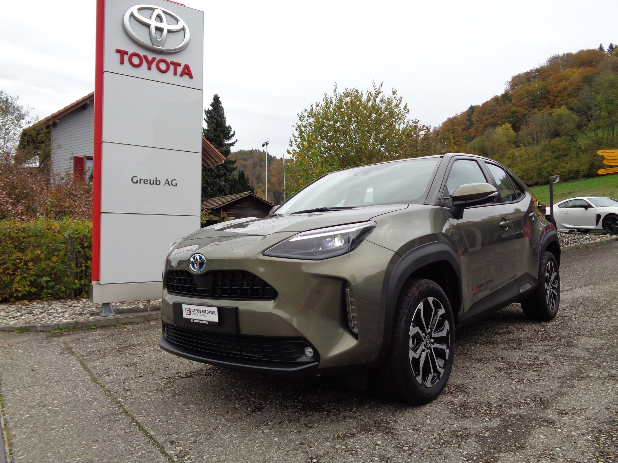 TOYOTA Yaris Cross 1.5 Trend e-CVT AWDi