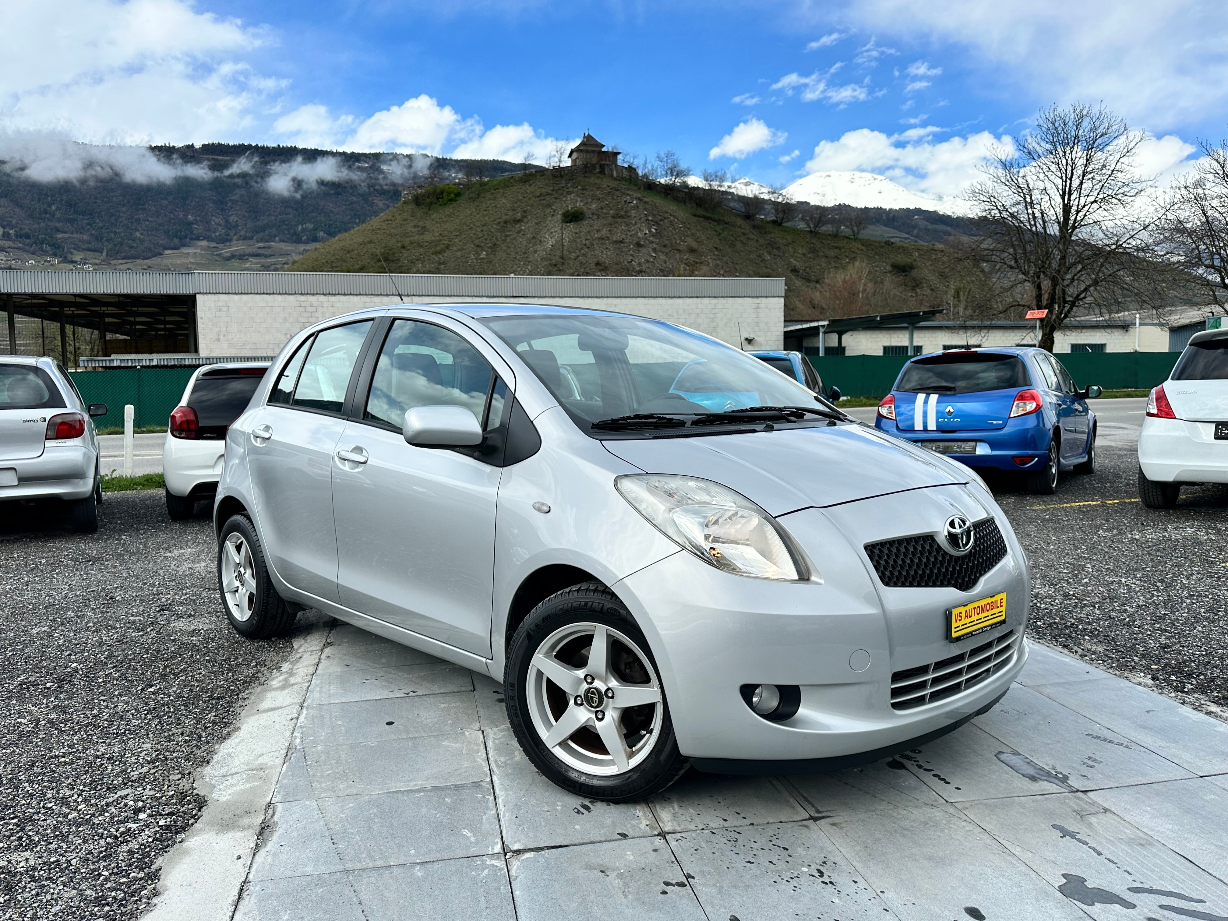 TOYOTA Yaris 1.3 Linea Luna