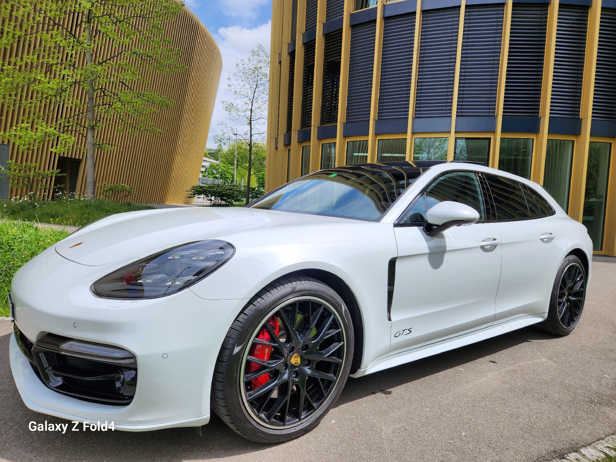 PORSCHE Panamera GTS PDK