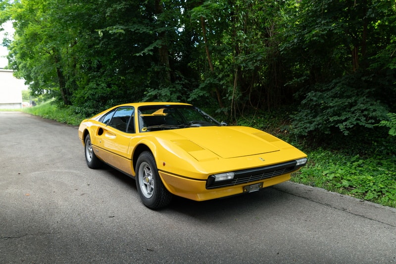 FERRARI 308 Vetroresina